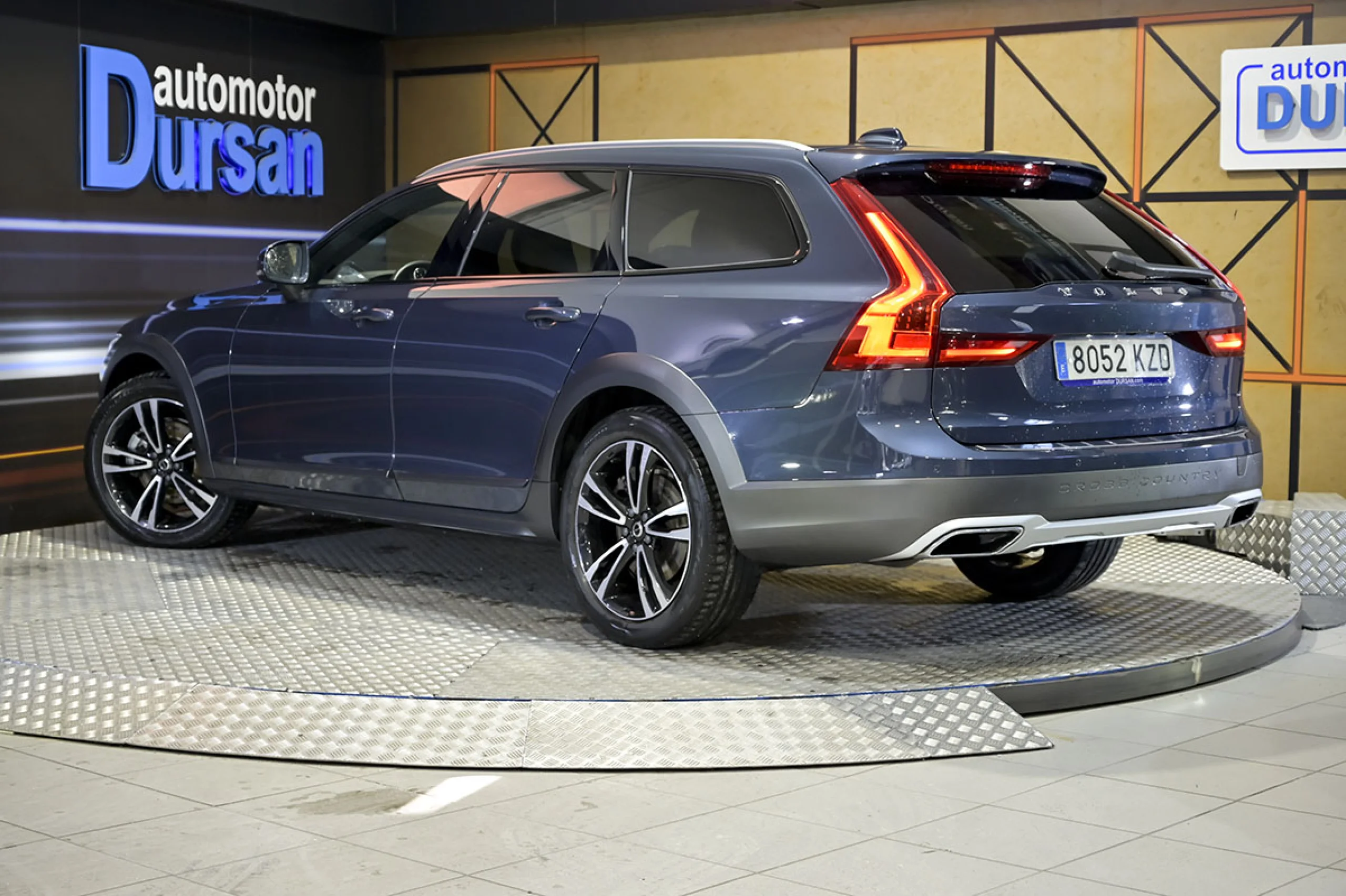 Volvo V90 Cross Country 2.0 D4 AWD Pro Auto - Foto 4