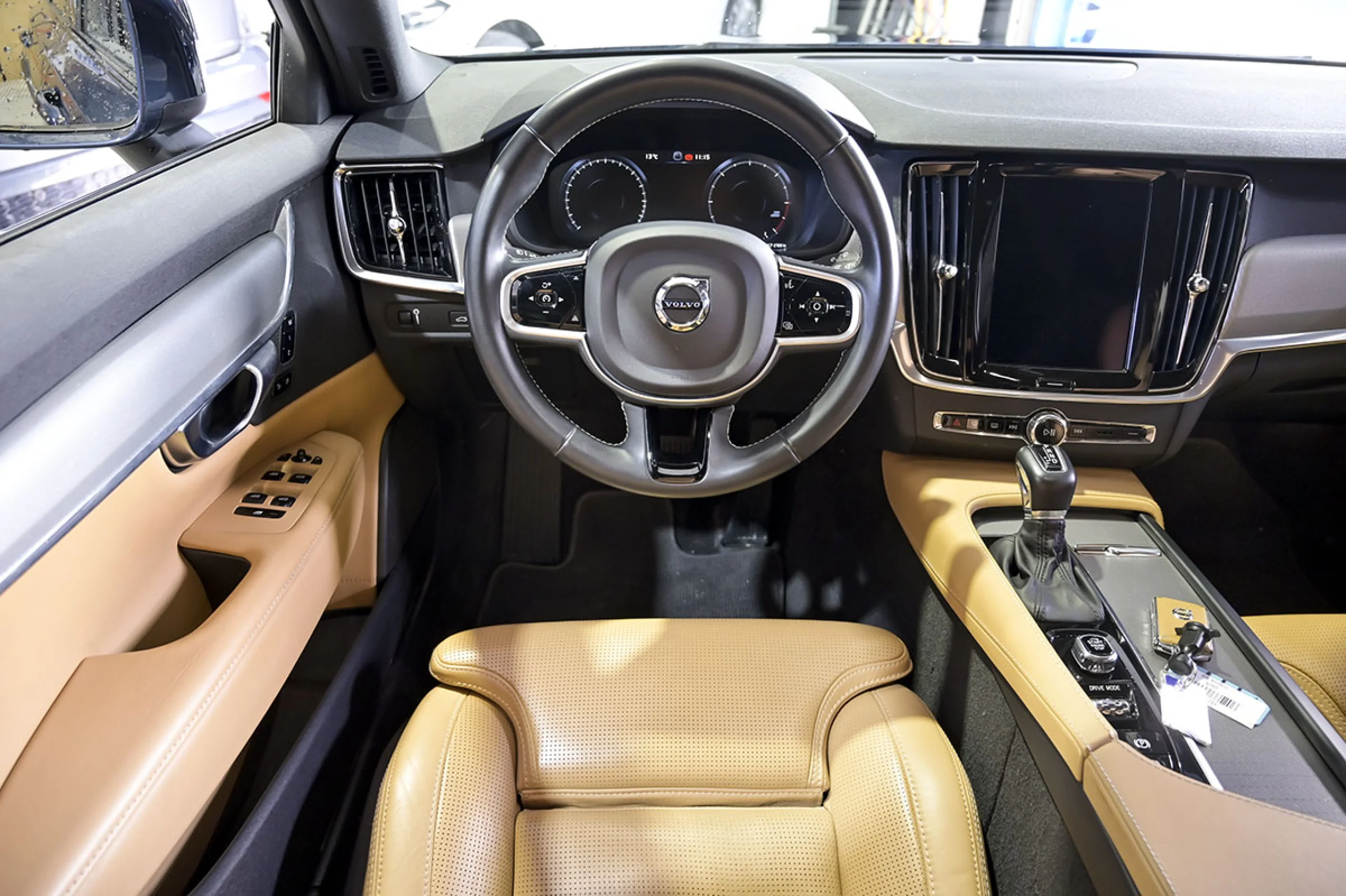 Volvo V90 Cross Country 2.0 D4 AWD Pro Auto - Foto 31