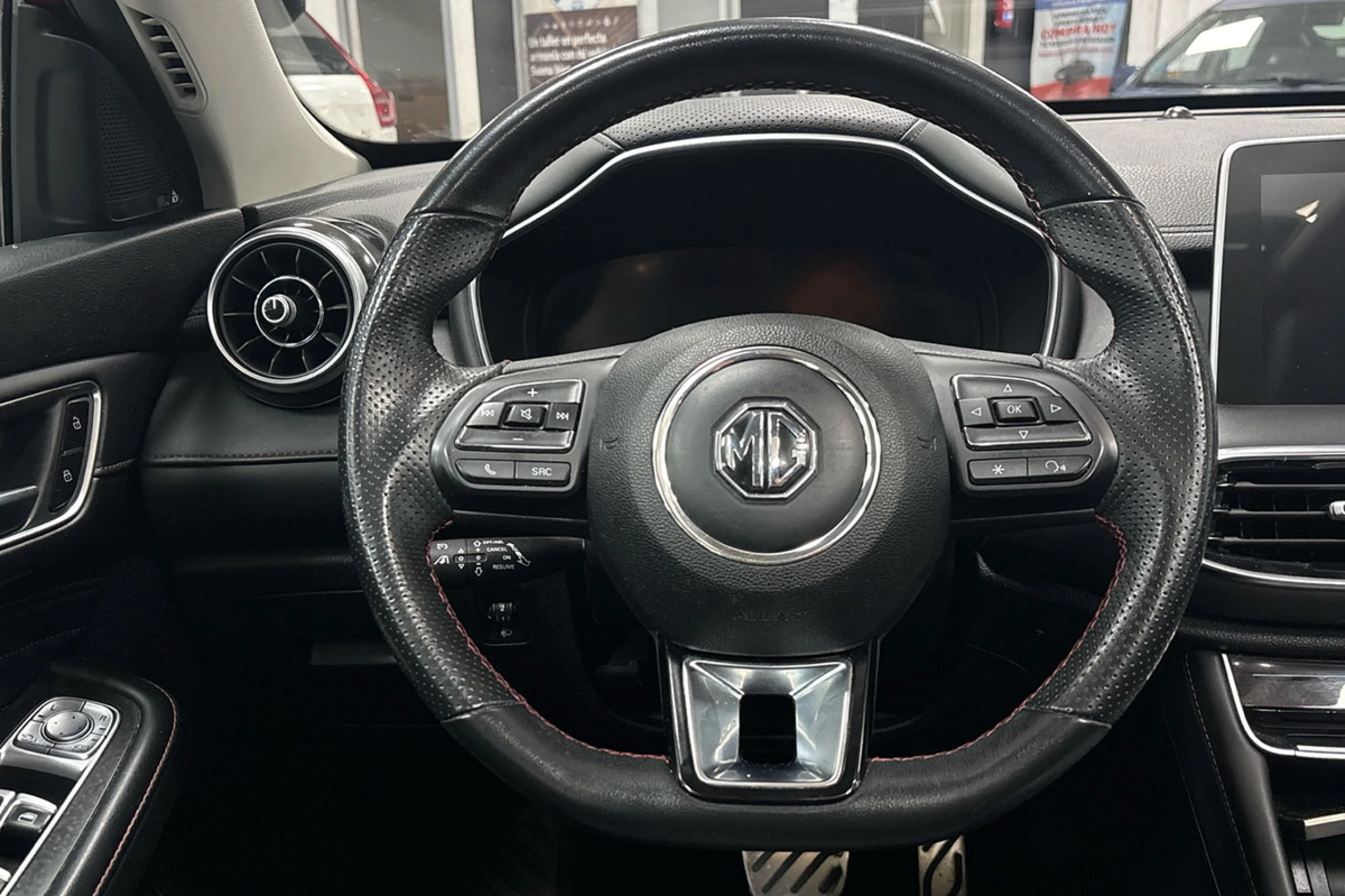 MG EHS 1.5TGDI PHEV Luxury - Foto 27