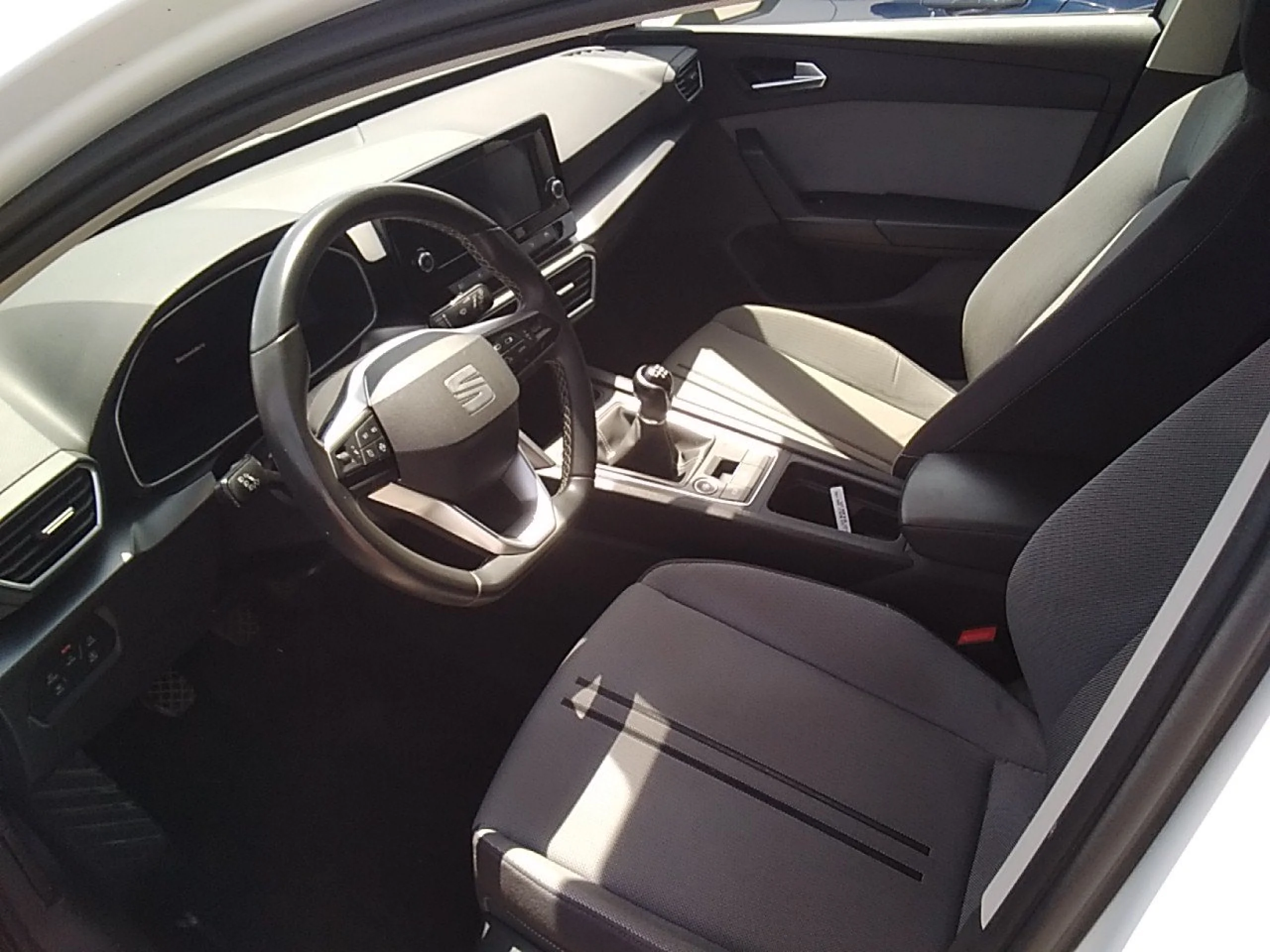 Seat Leon 2.0 TDI 85kW S&amp;S Style Go - Foto 7
