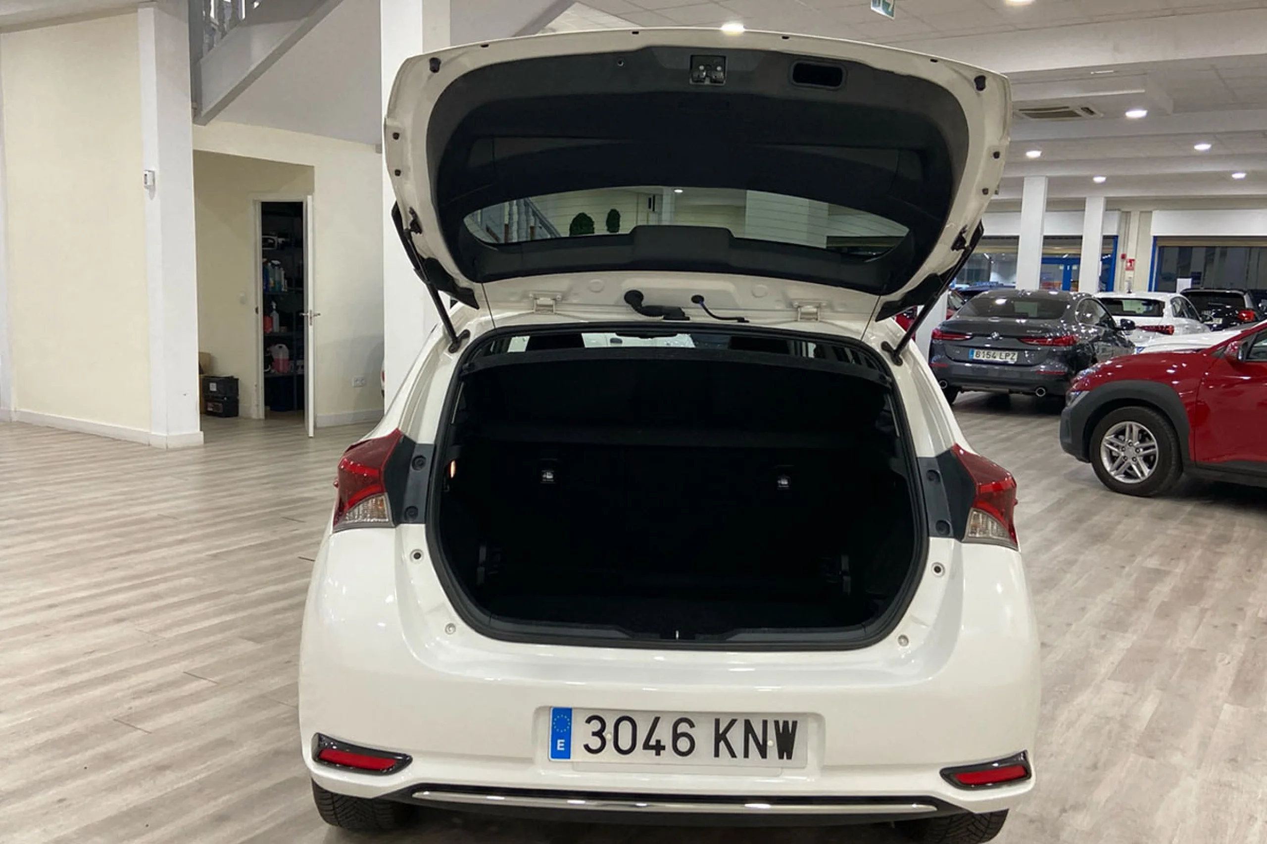 Toyota Auris 1.8 140H Hybrid Feel - Foto 12