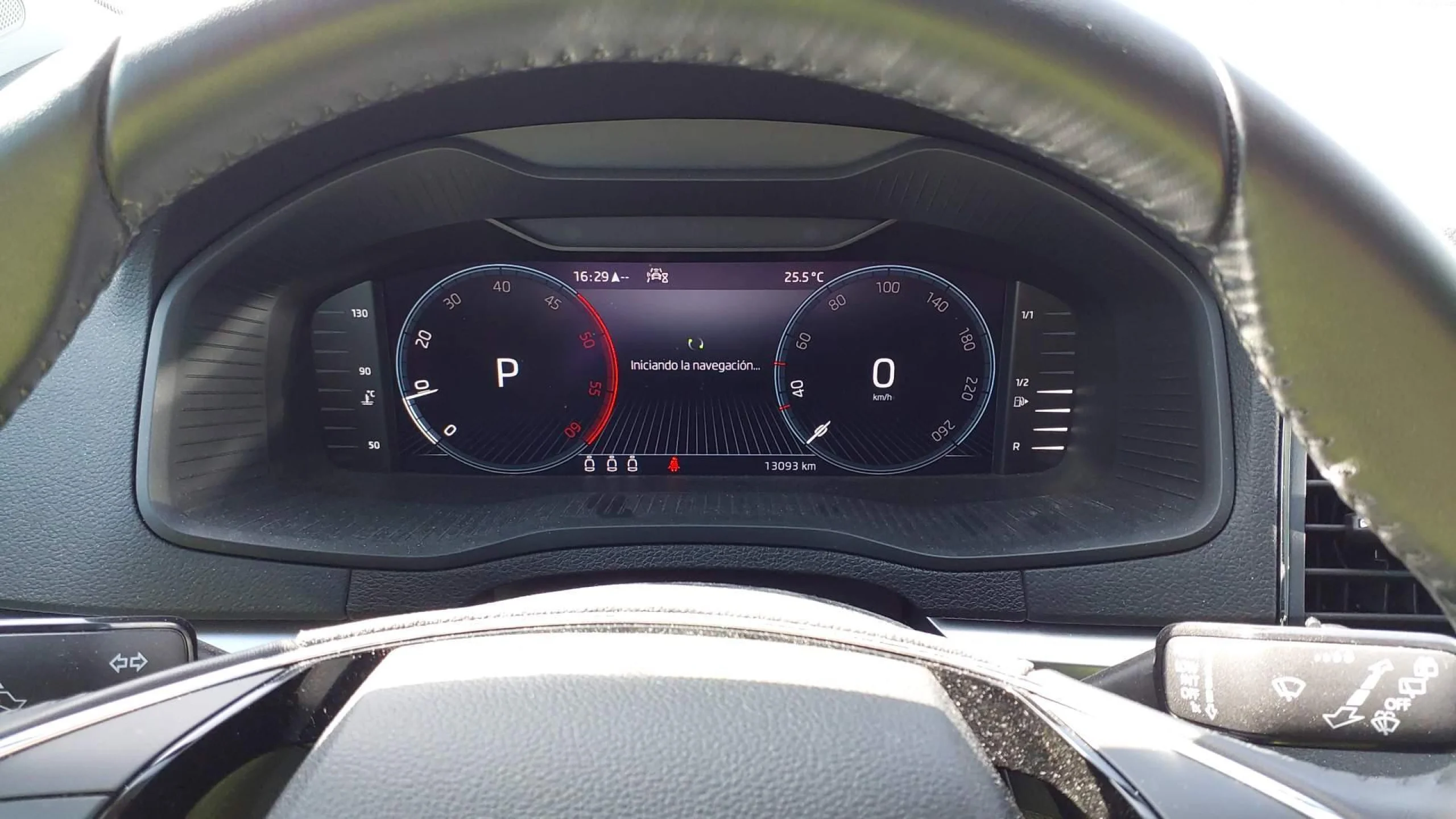 Skoda Karoq 2.0 TDI 110kW (150CV) DSG 4X4 Ambition - Foto 6