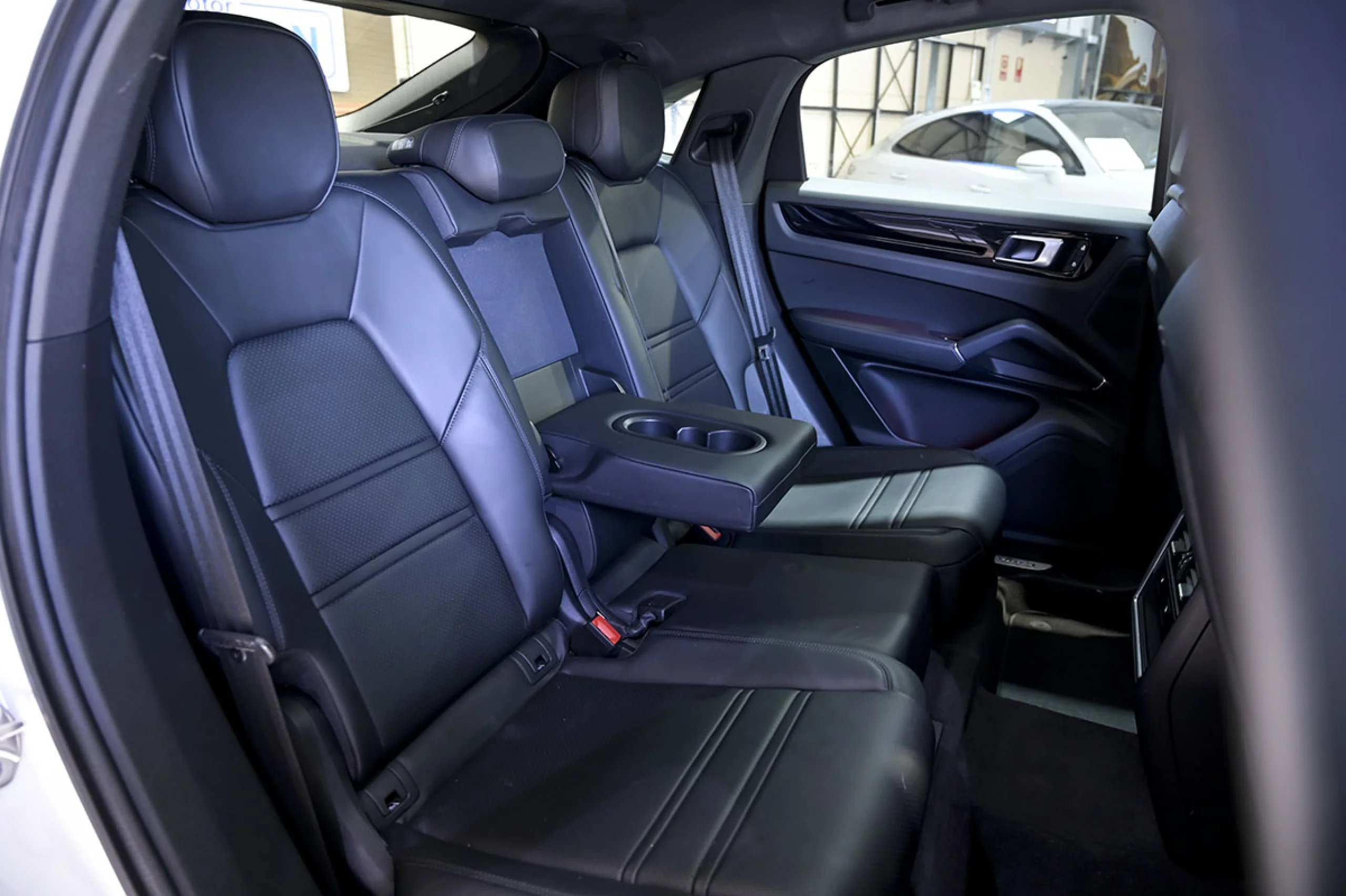 Porsche Cayenne Coupé EHybrid - Foto 18