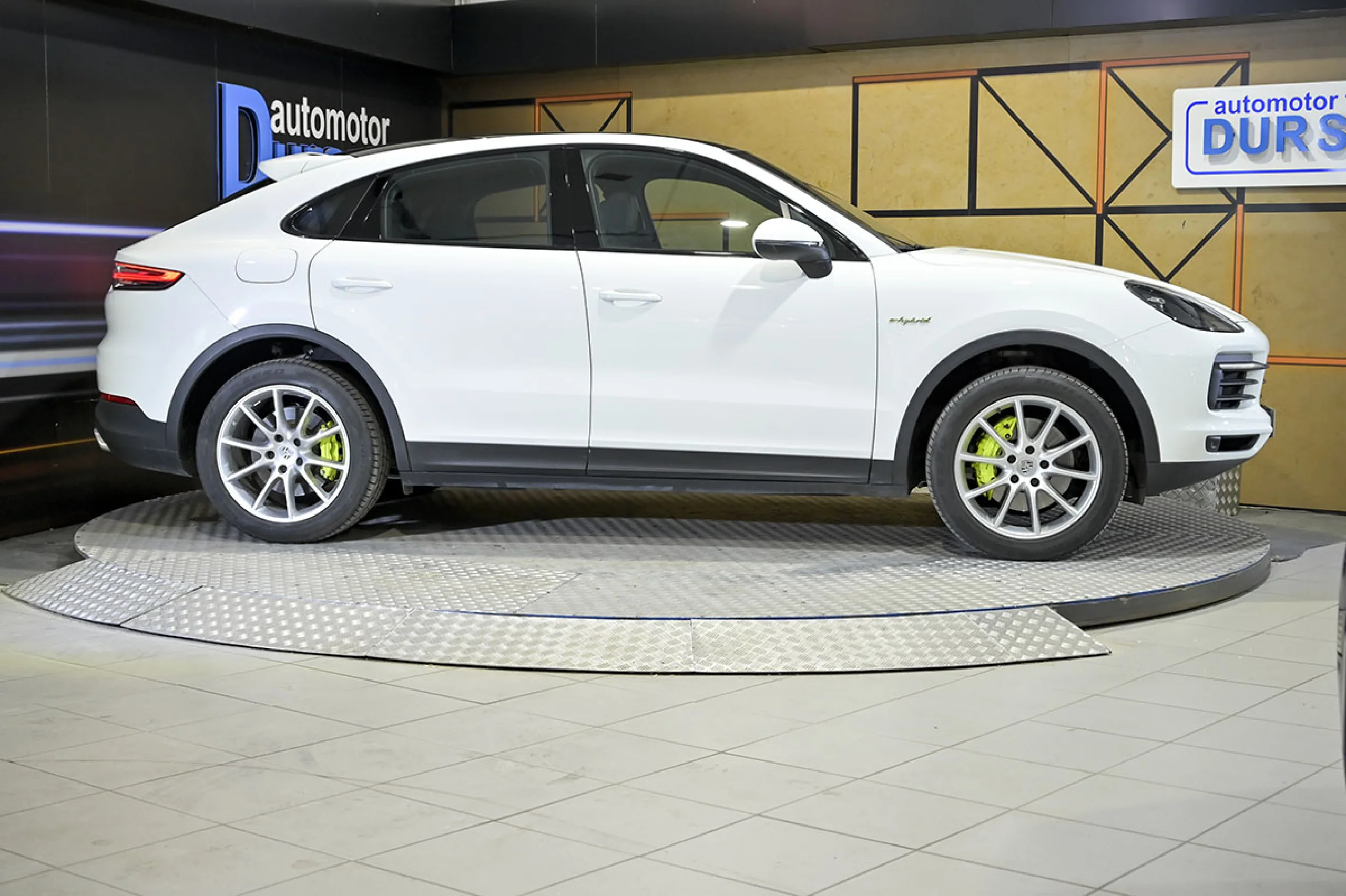 Porsche Cayenne Coupé EHybrid - Foto 20