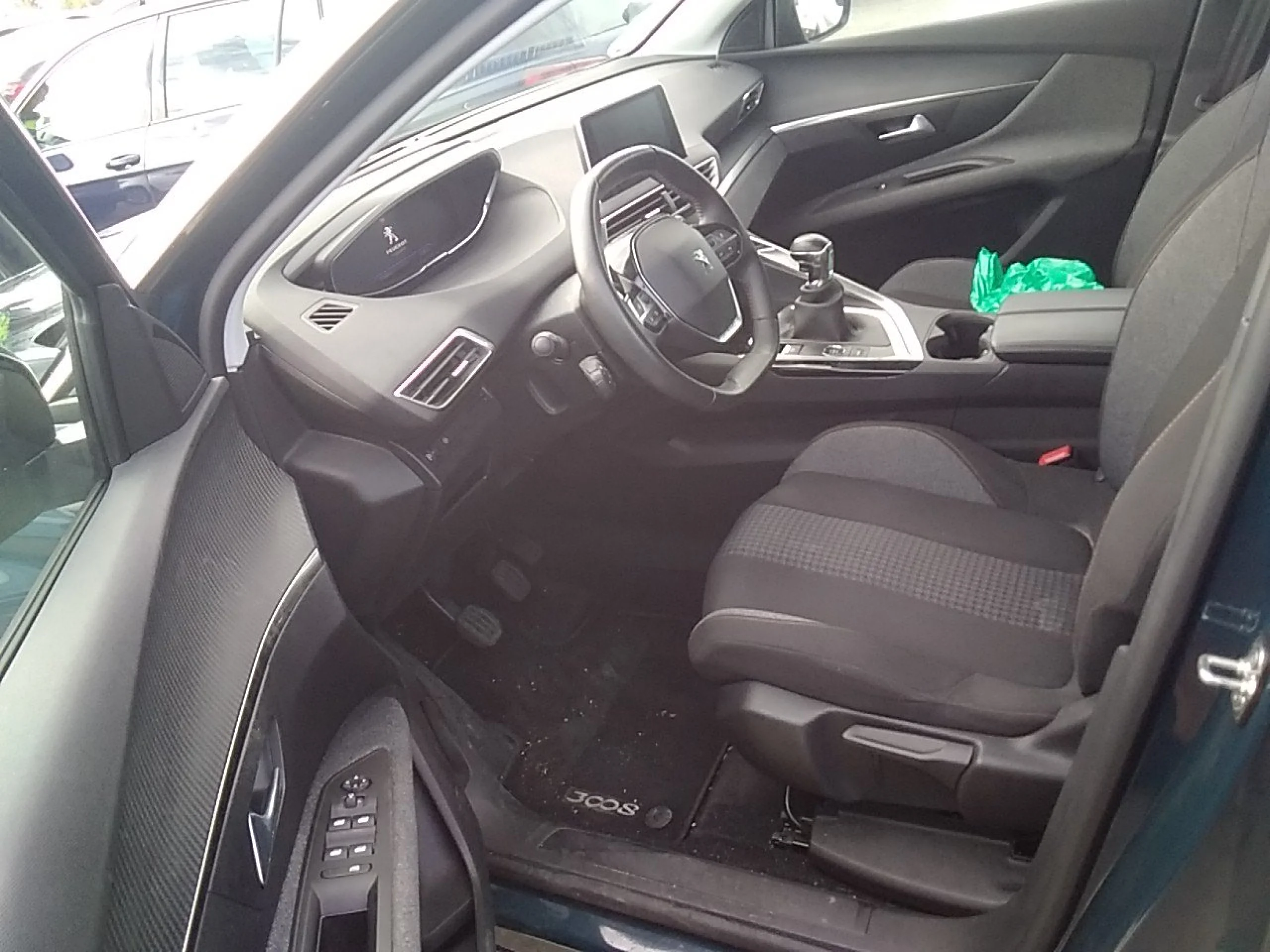 Peugeot 3008 1.5 BlueHDi 96kW (130CV) S&amp;S Active Pack - Foto 7