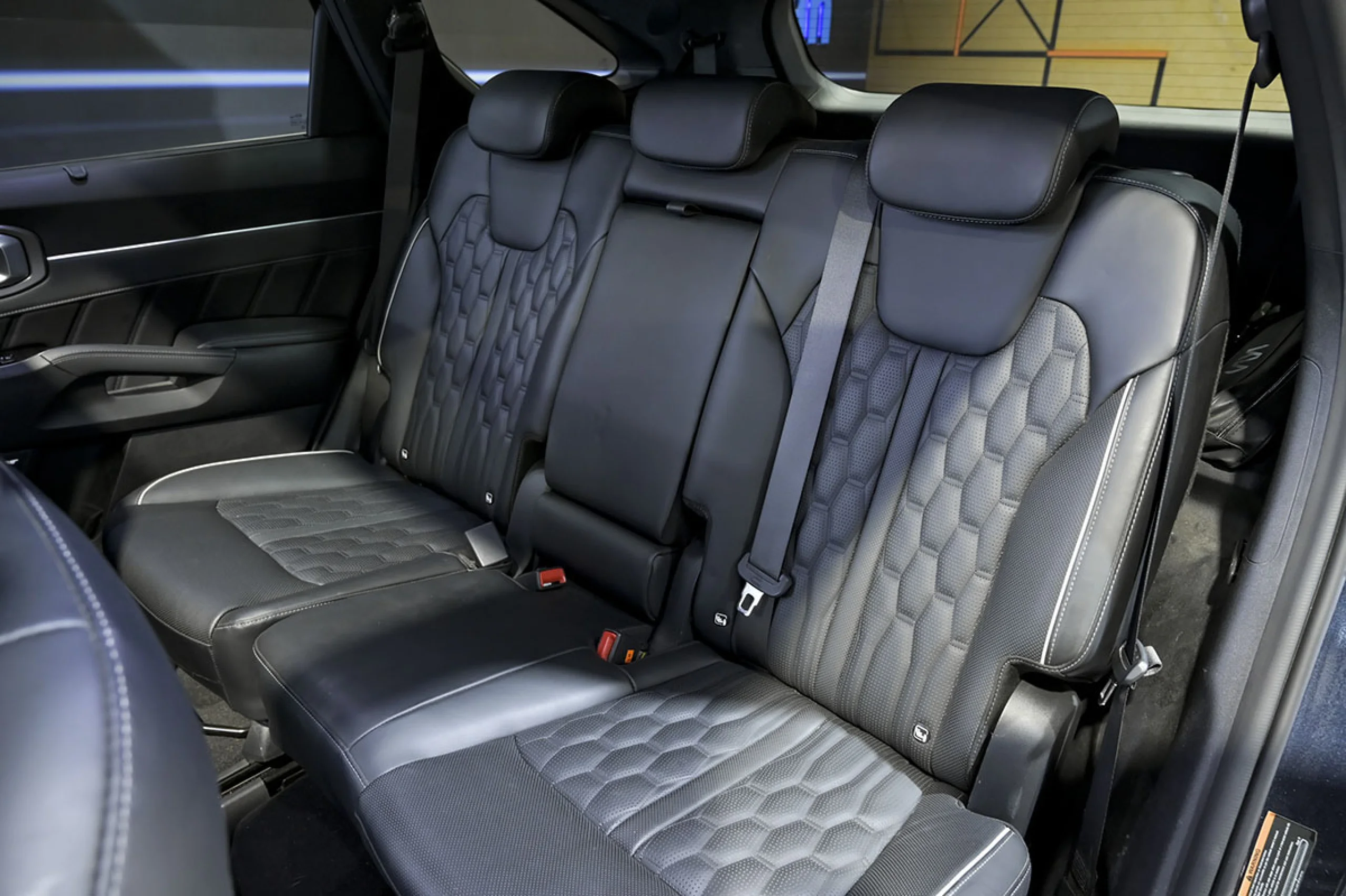 Kia Sorento 1.6 TGDi HEV Emotion 4x2 7pl P.Luxury - Foto 16