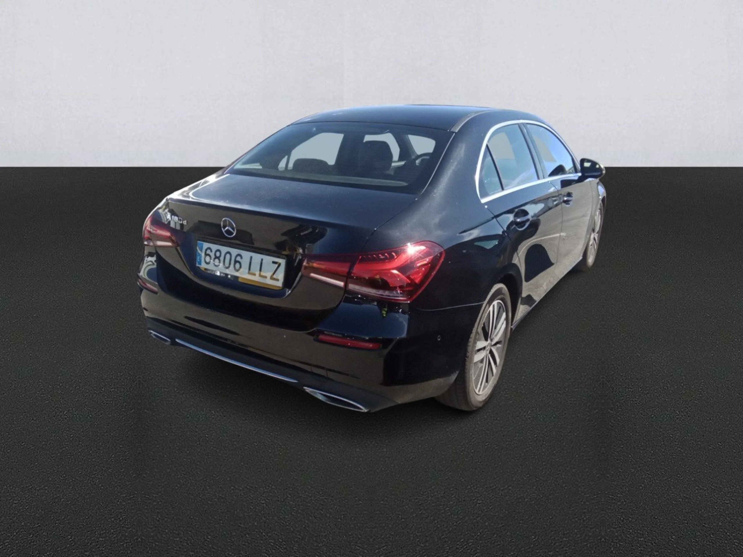 Mercedes-Benz A 180 MERCEDES A-CLASS Sedán A 180 d - Foto 4