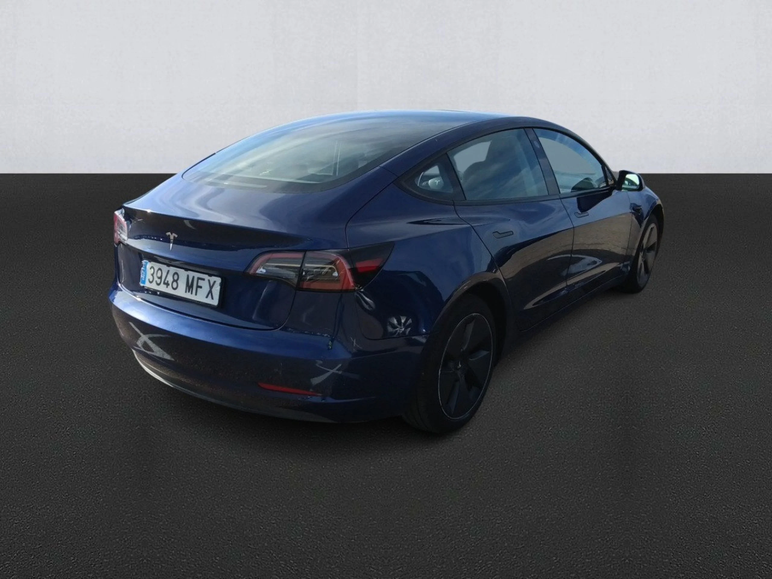 TESLA Model 3 RWD - Foto 4