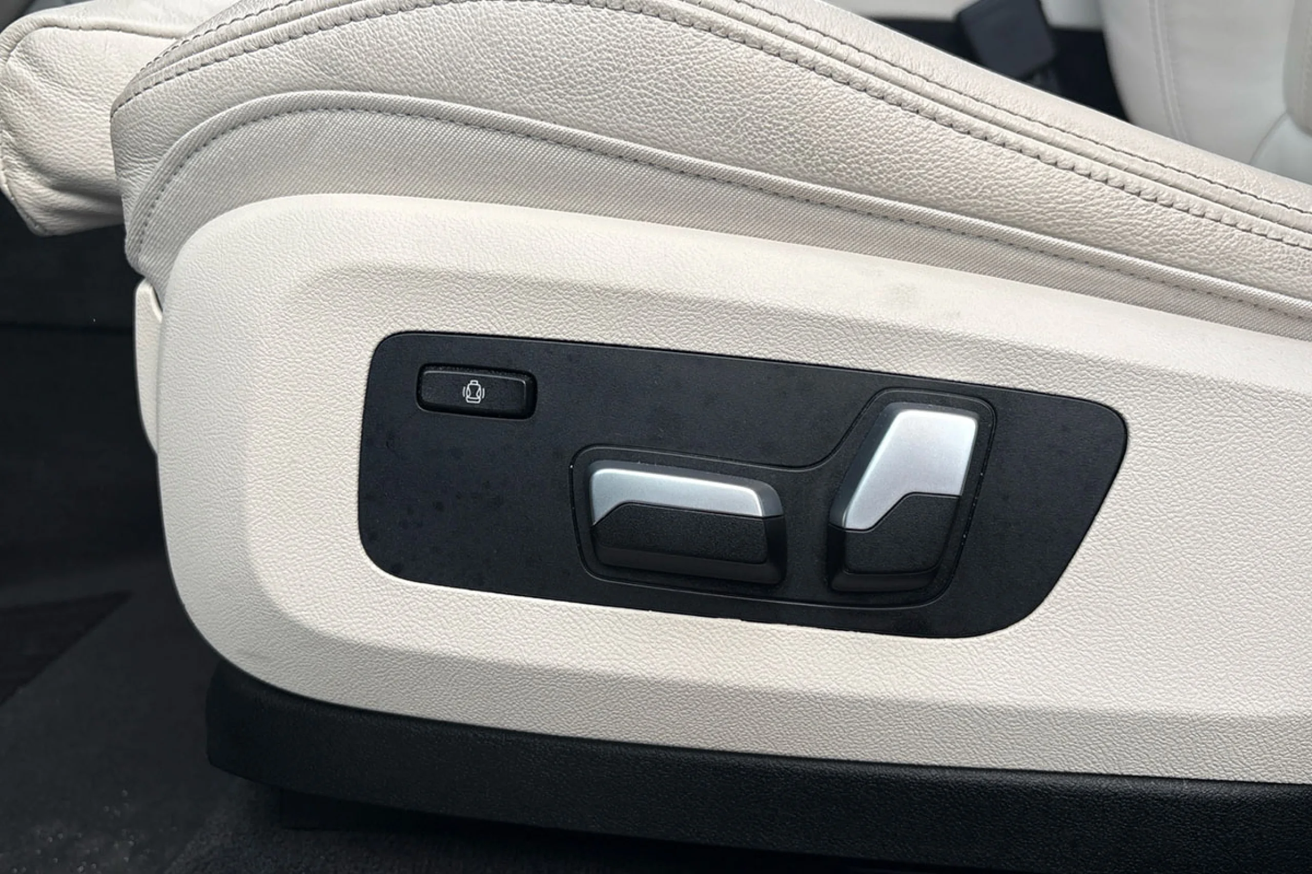 BMW X5 xDrive30d - Foto 24