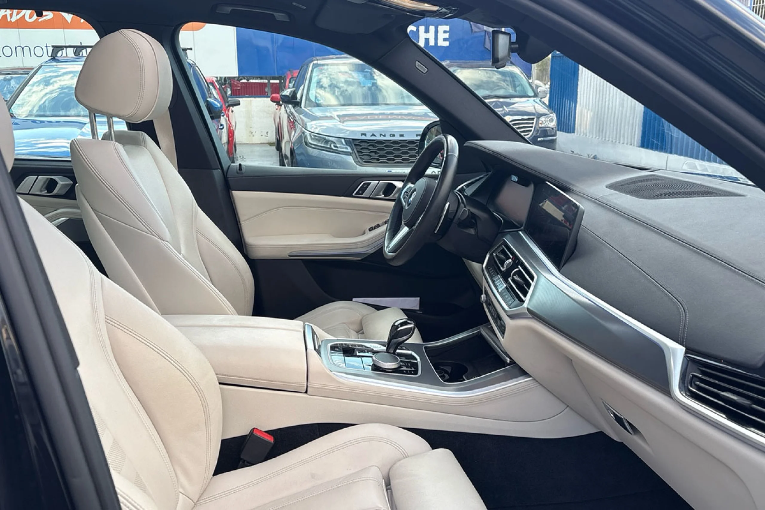 BMW X5 xDrive30d - Foto 25