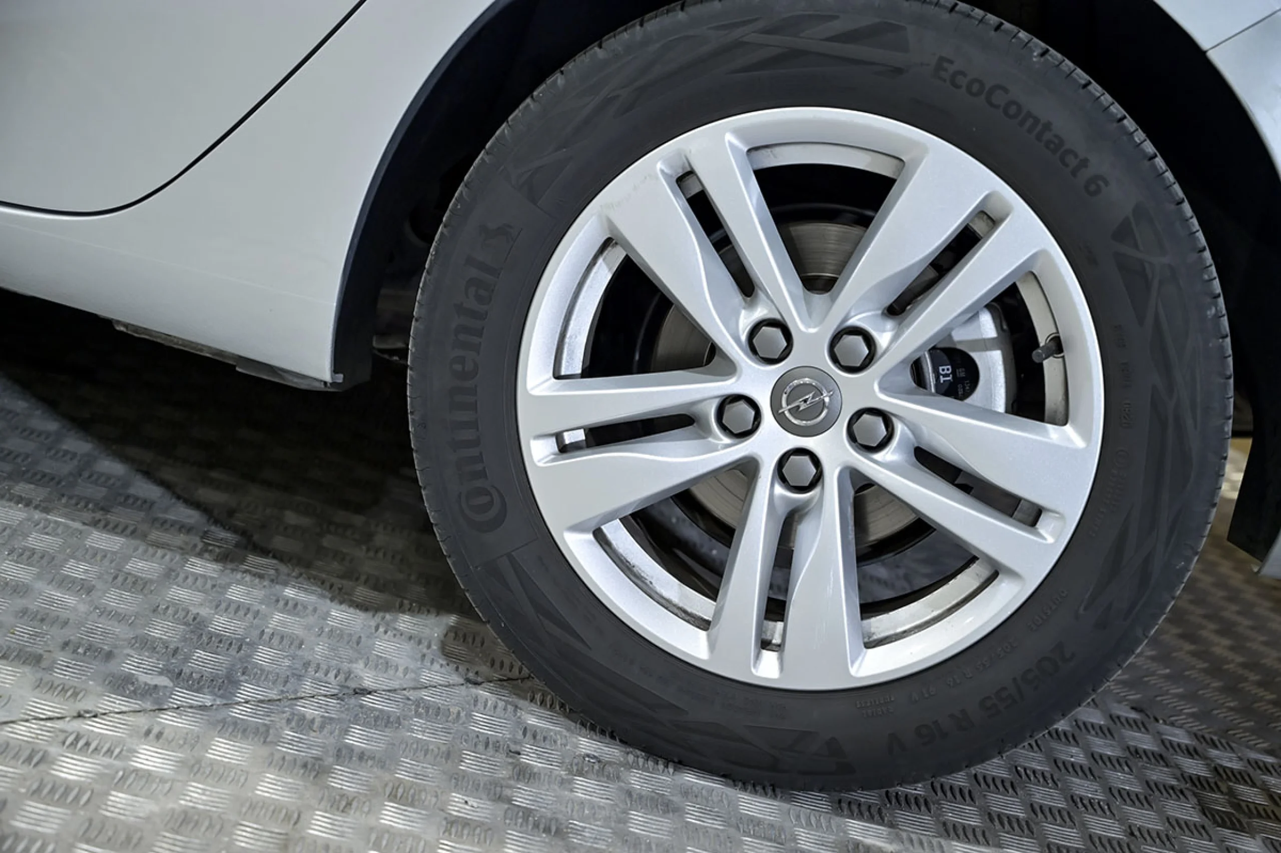 Opel Astra 1.2T SHL 81kW 110CV GS Line - Foto 14