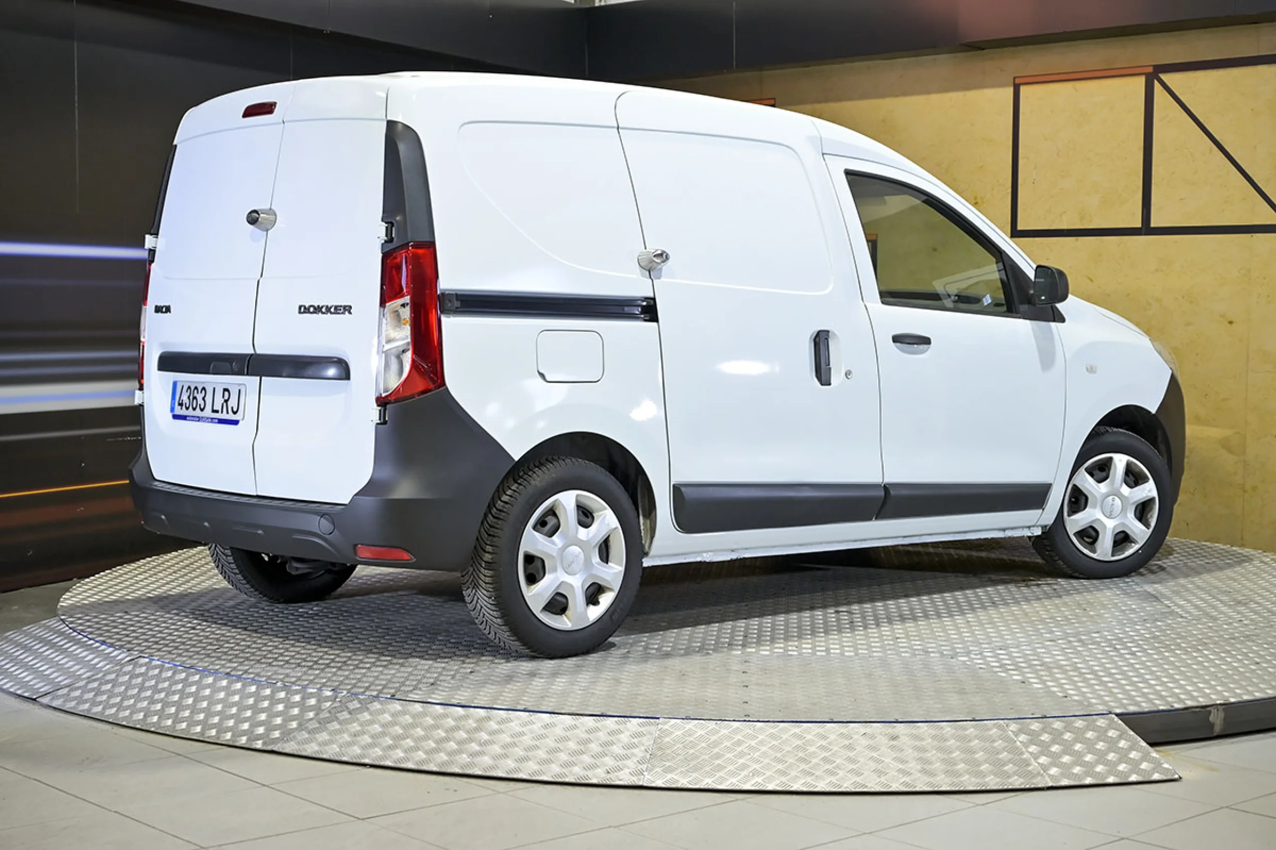 Dacia Dokker Essential Blue dCi 70kW 95CV N1 - Foto 17