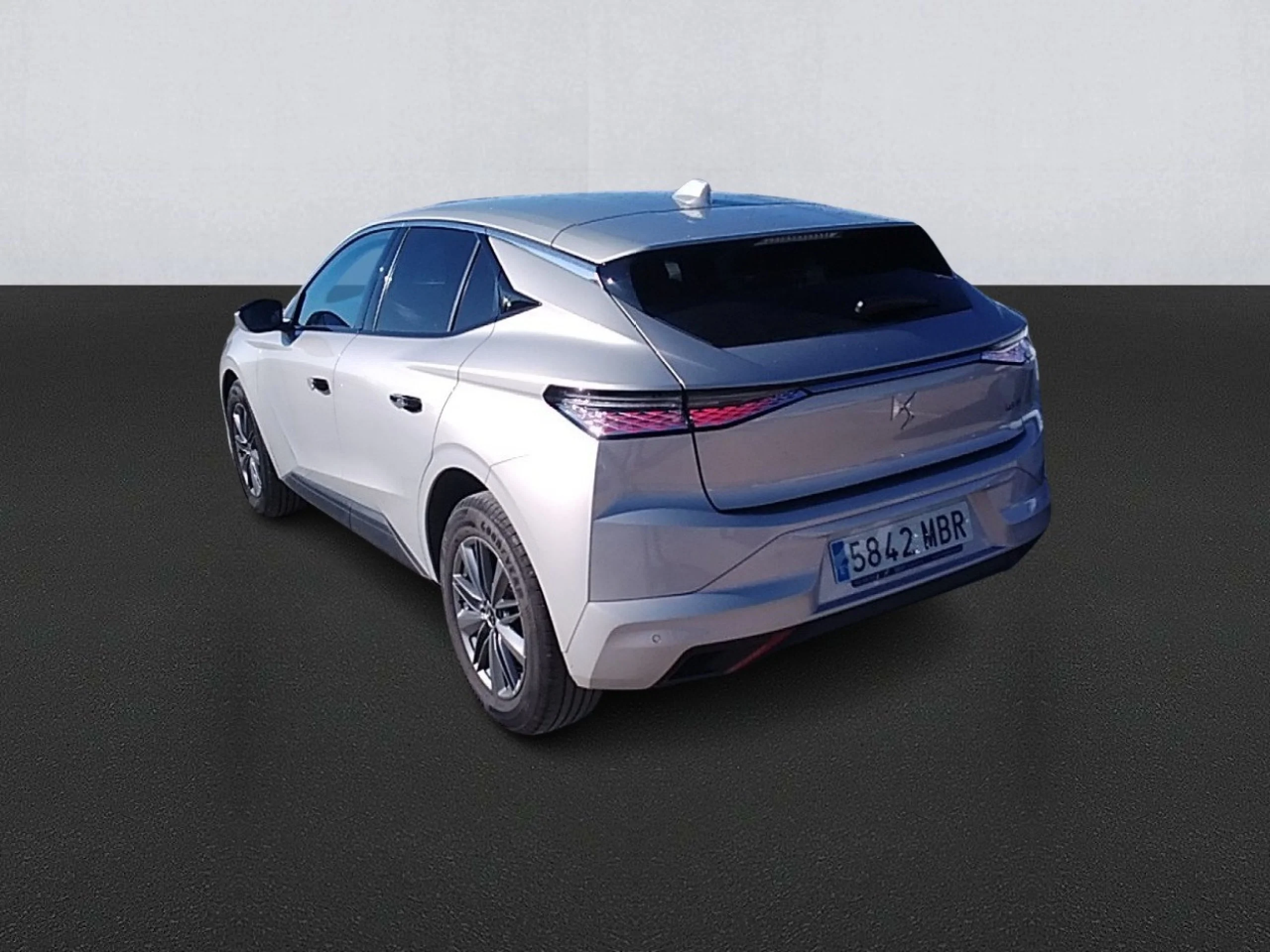 DS DS4 DS 4 BlueHDi 130 auto BASTILLE + - Foto 6