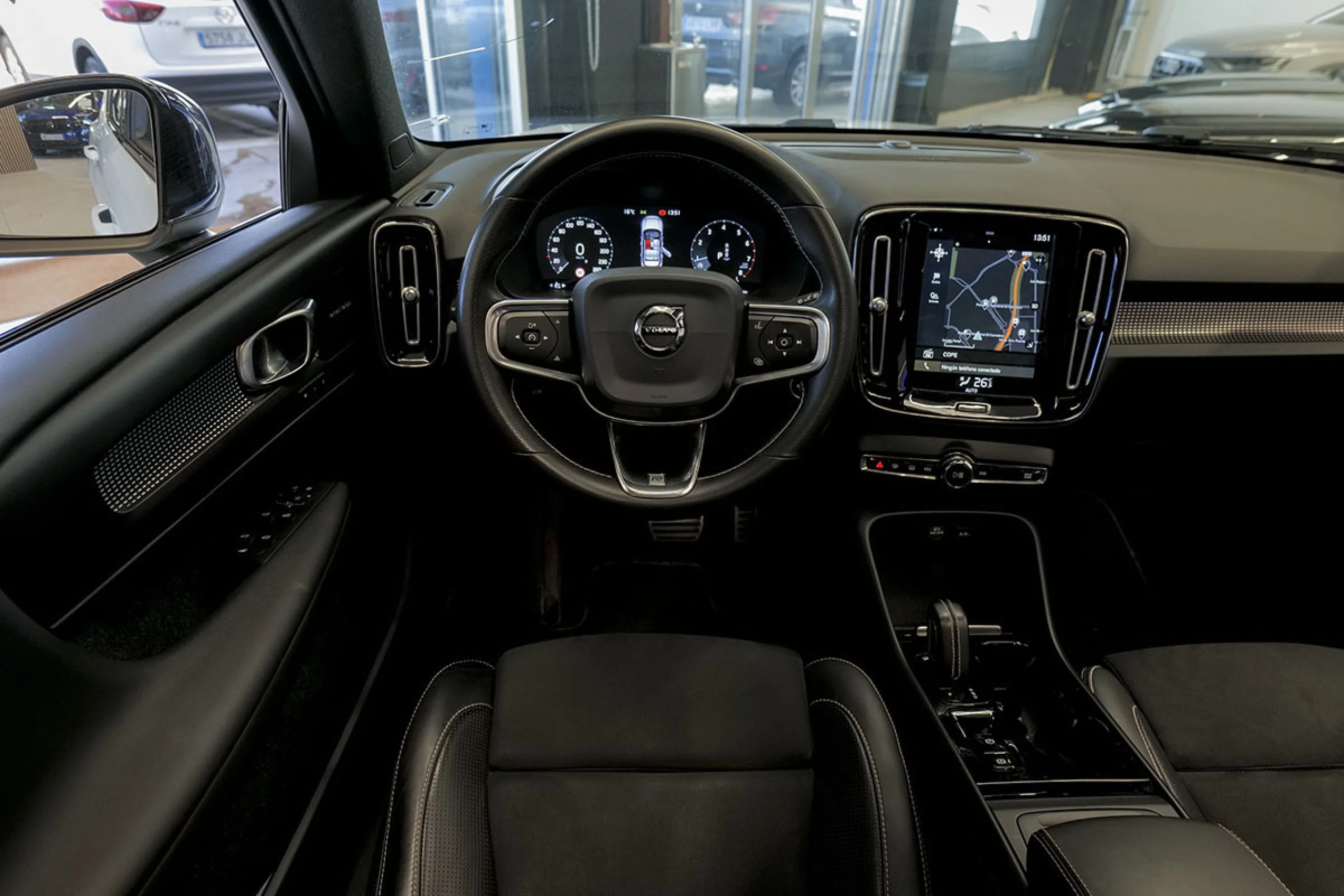 Volvo XC 40 XC40 2.0 T4 RDesign Auto - Foto 28