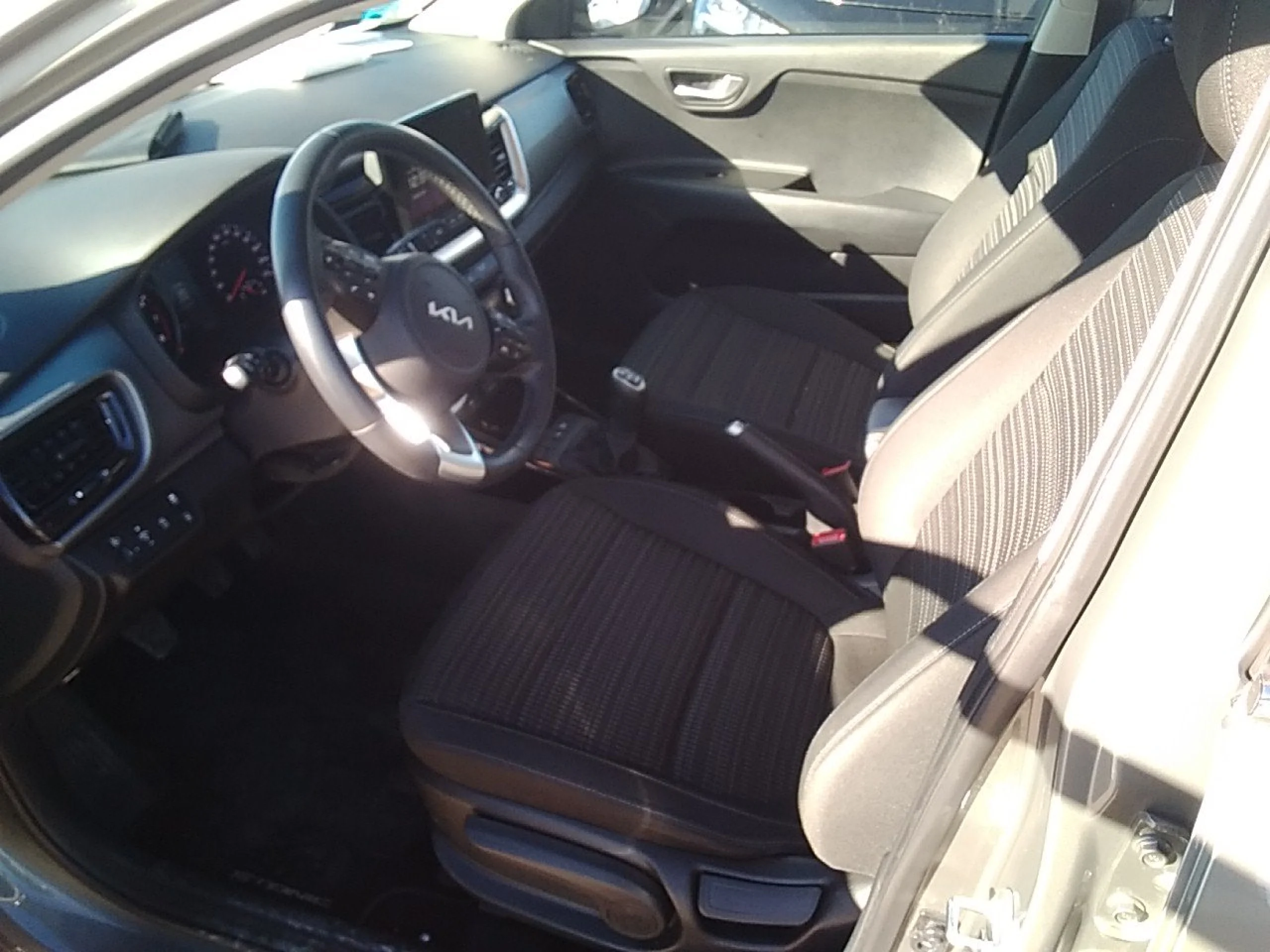 Kia Stonic 1.0 T-GDi 88kW (120CV) MHEV iMT Drive - Foto 7