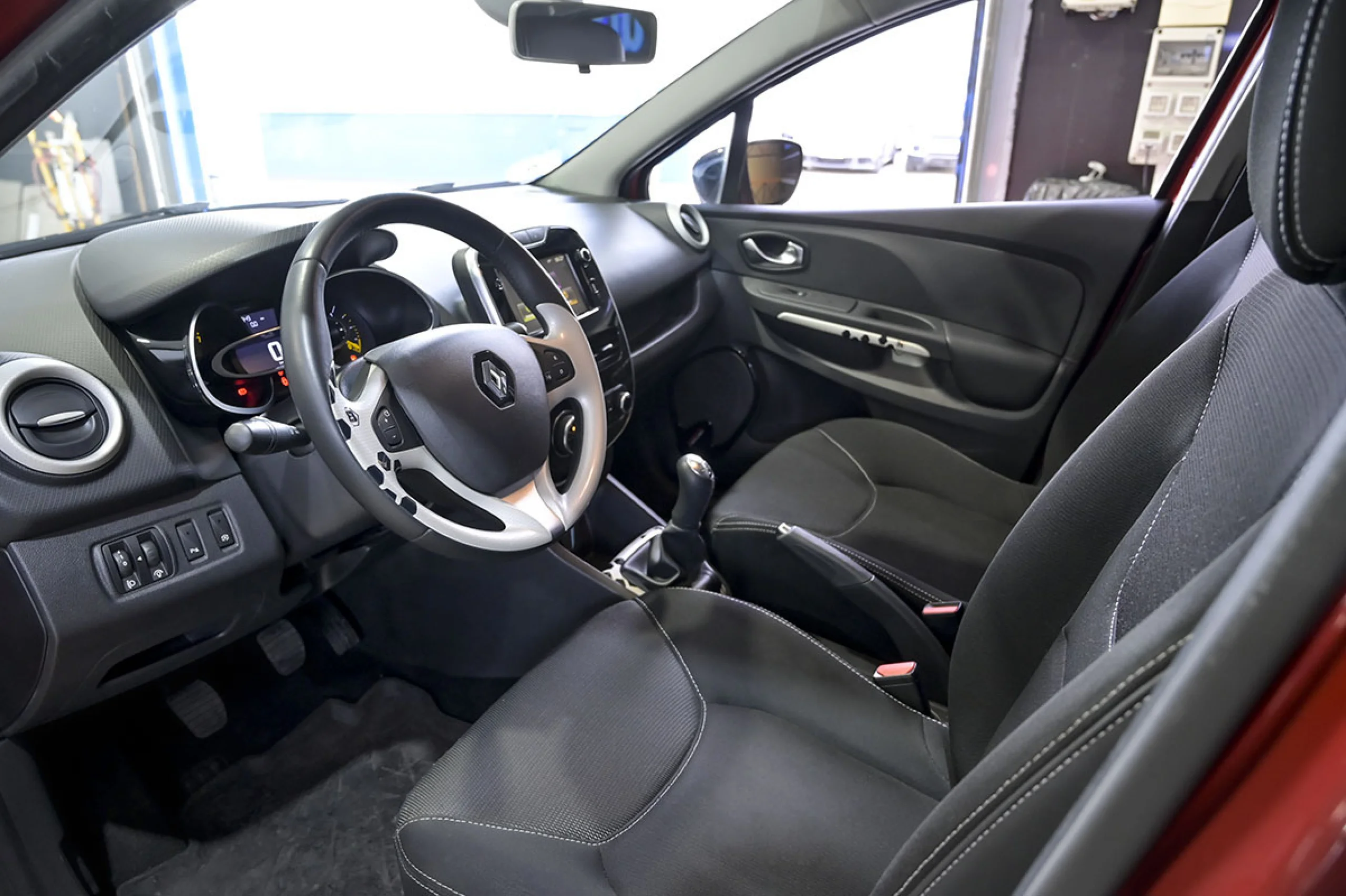 Renault Clio Dynamique Energy TCe 90 SS eco2 - Foto 6