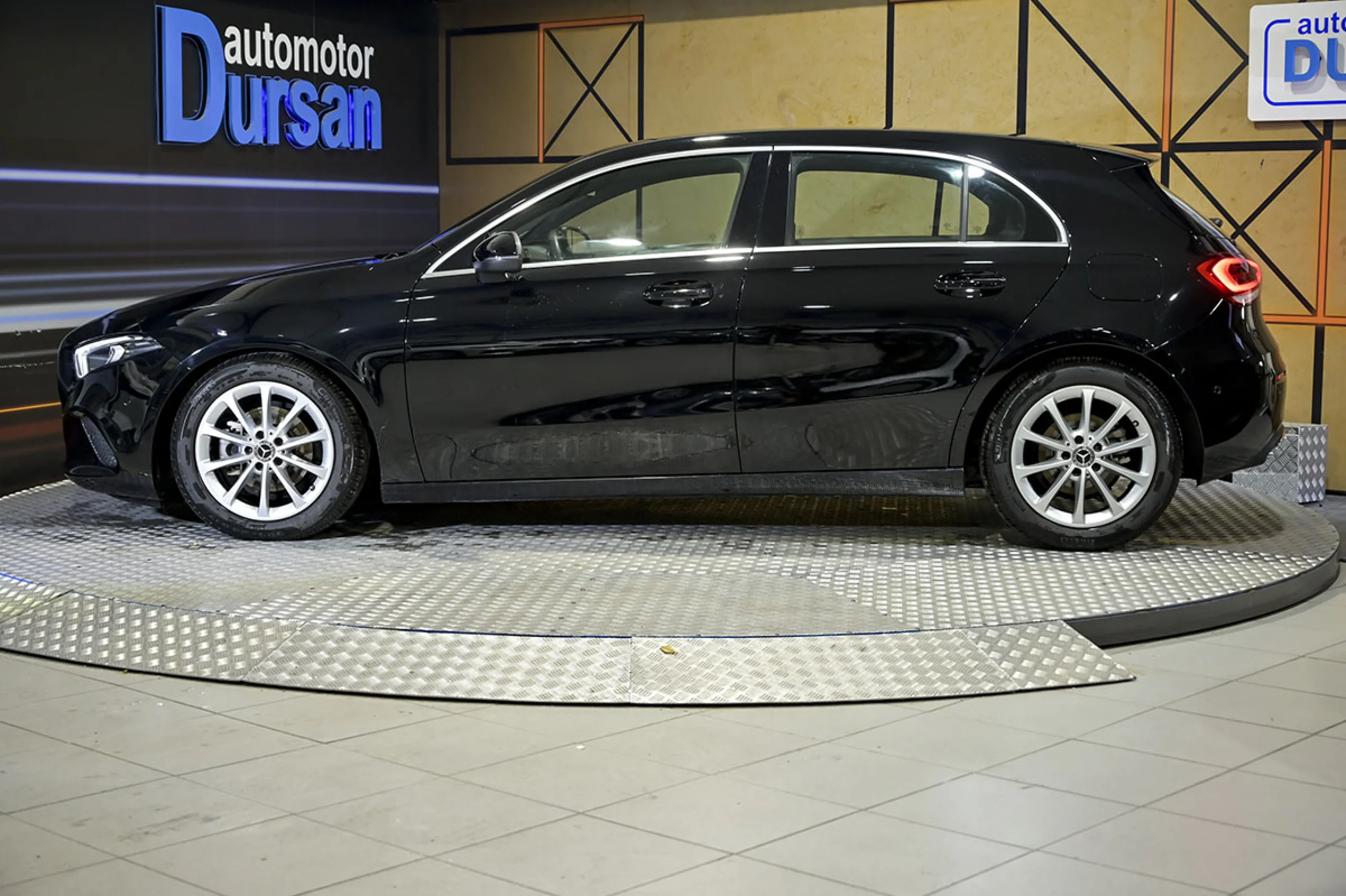 Mercedes-Benz A 180 MERCEDES-BENZ Clase A A 180 d - Foto 18