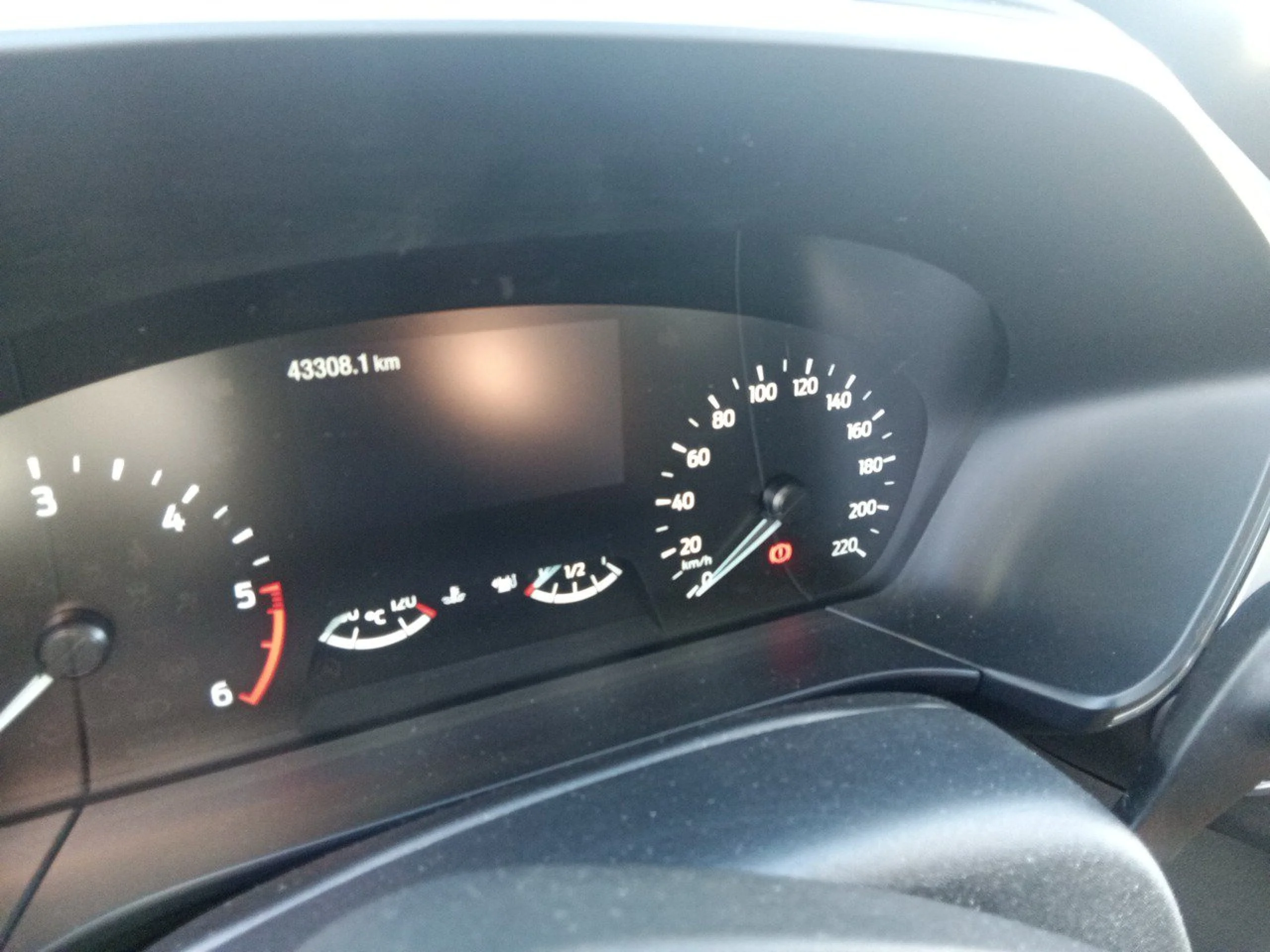 Ford Kuga Titanium 1.5 EcoBlue 88kW (120CV) - Foto 8