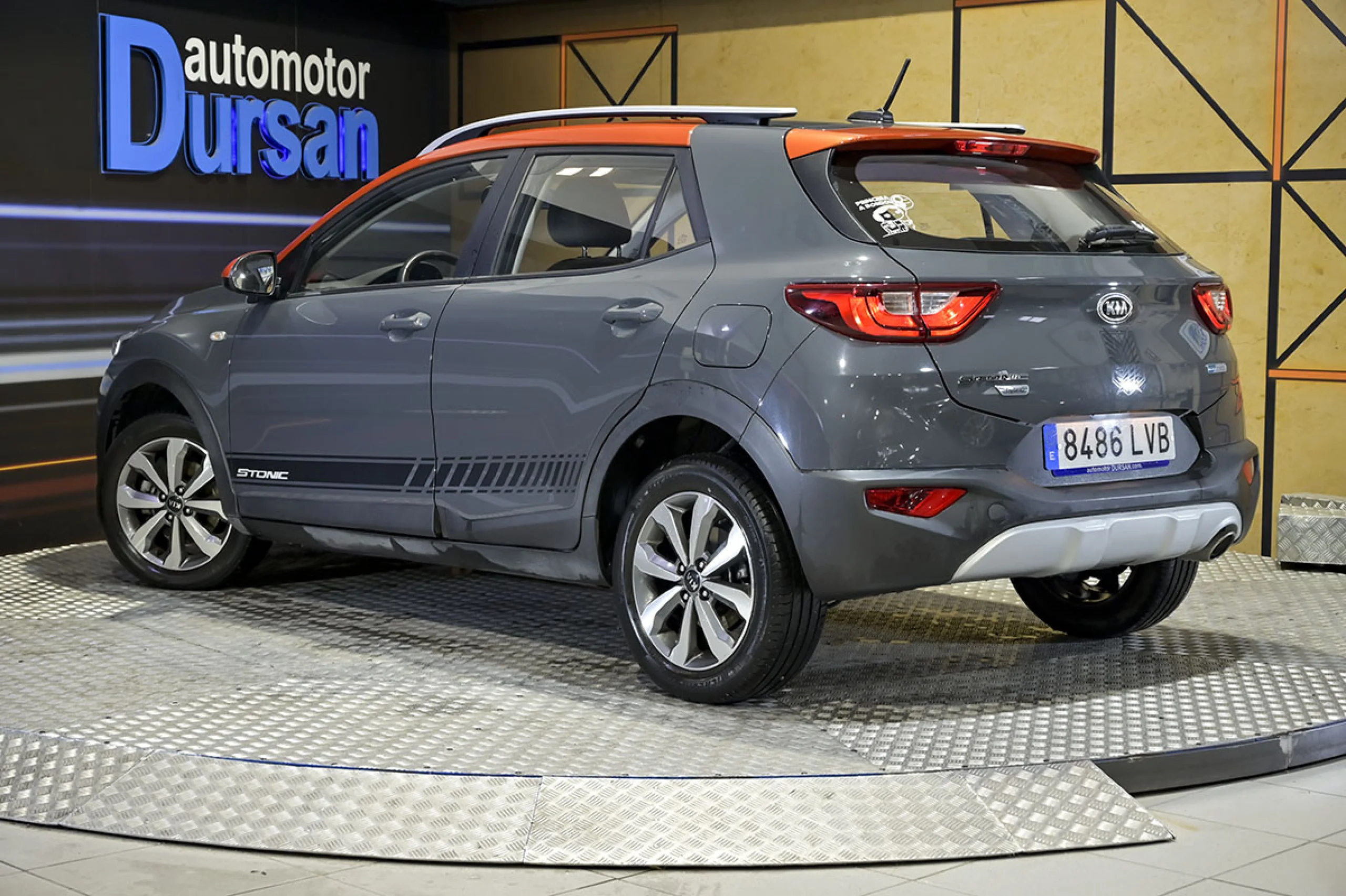 Kia Stonic 1.0 TGDi 88kW 120CV MHEV iMT Concept - Foto 4