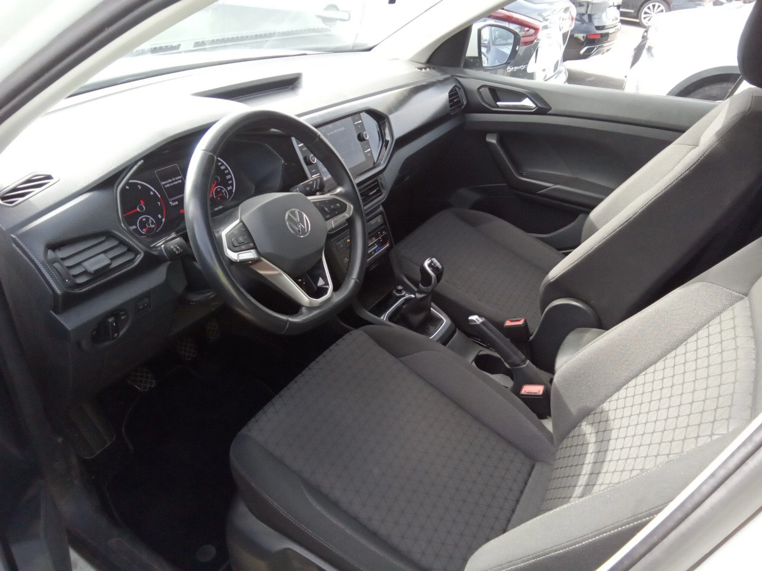 Volkswagen T-CROSS Advance 1.0 TSI 81kW (110CV) - Foto 7