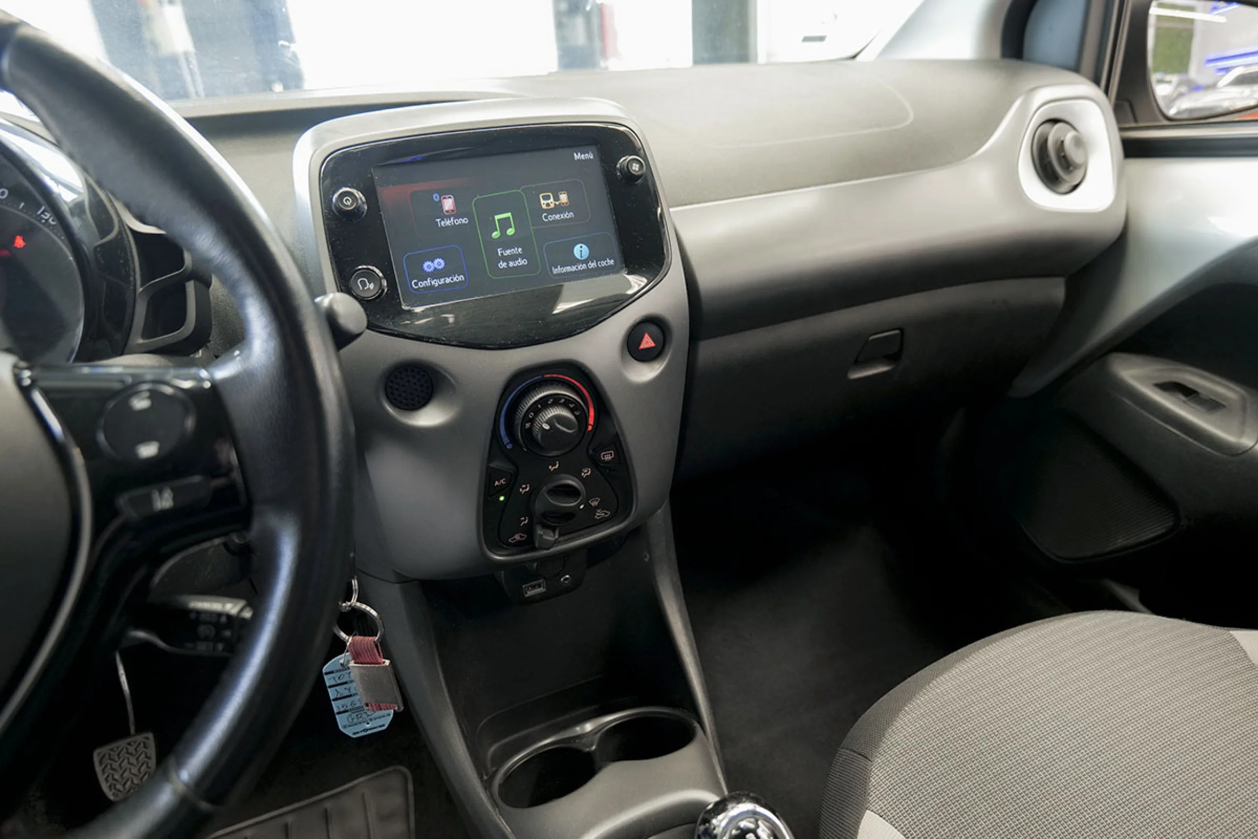 Toyota Aygo 1.0 70 xplay - Foto 25