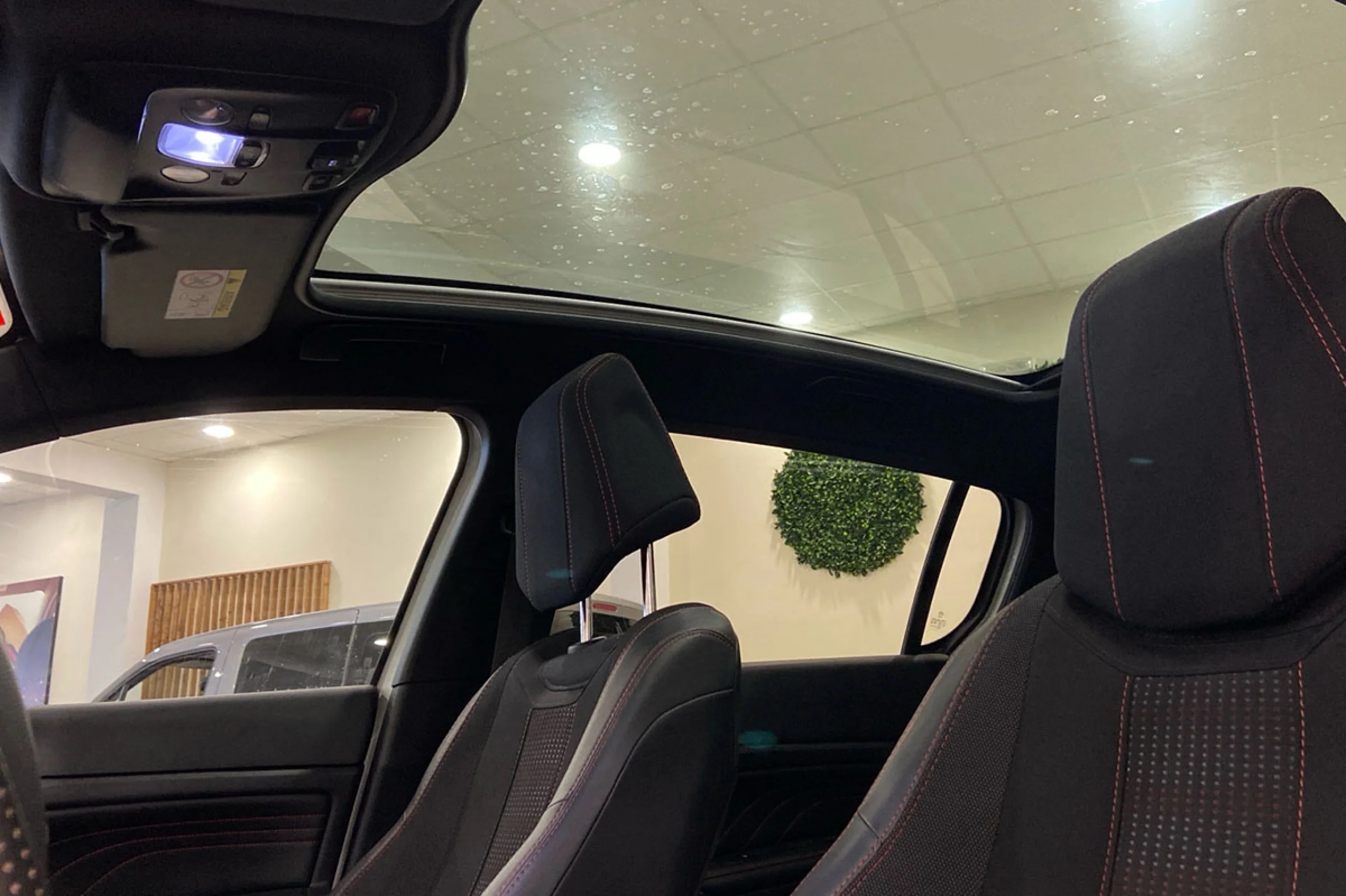 Peugeot 308 5p GT Line 2.0 BlueHDi 110KW 150CV - Foto 11