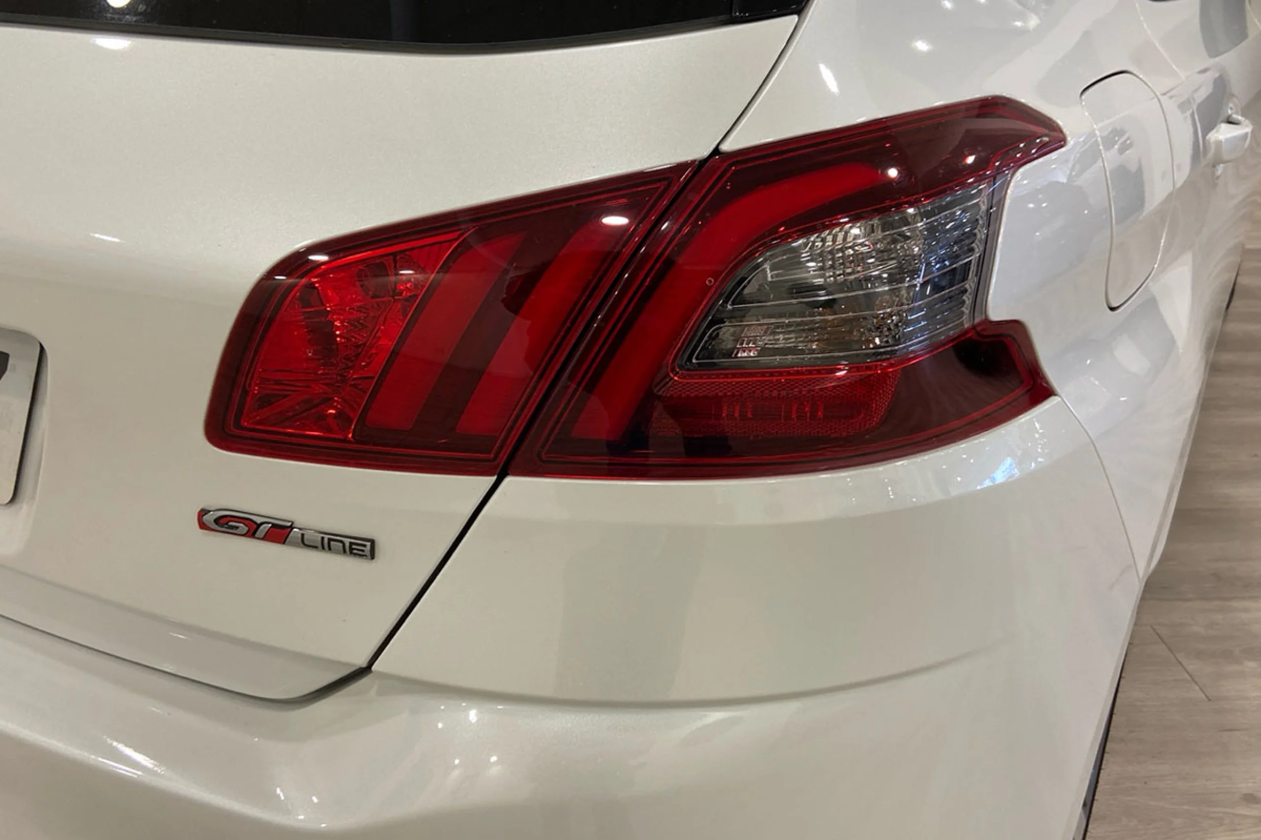 Peugeot 308 5p GT Line 2.0 BlueHDi 110KW 150CV - Foto 16