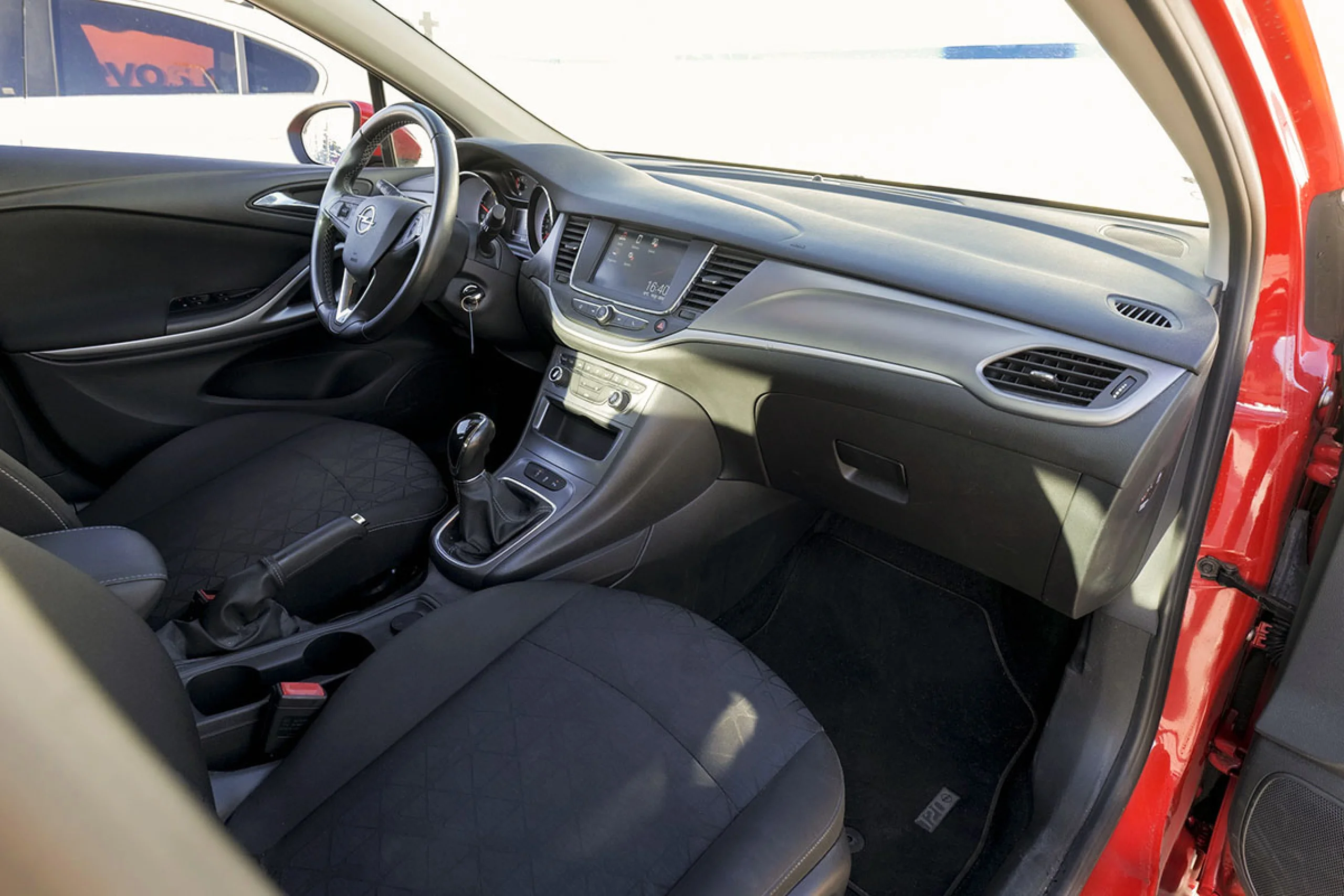 Opel Astra 1.6 CDTi SS 81kW 110CV 120 Aniversari - Foto 25