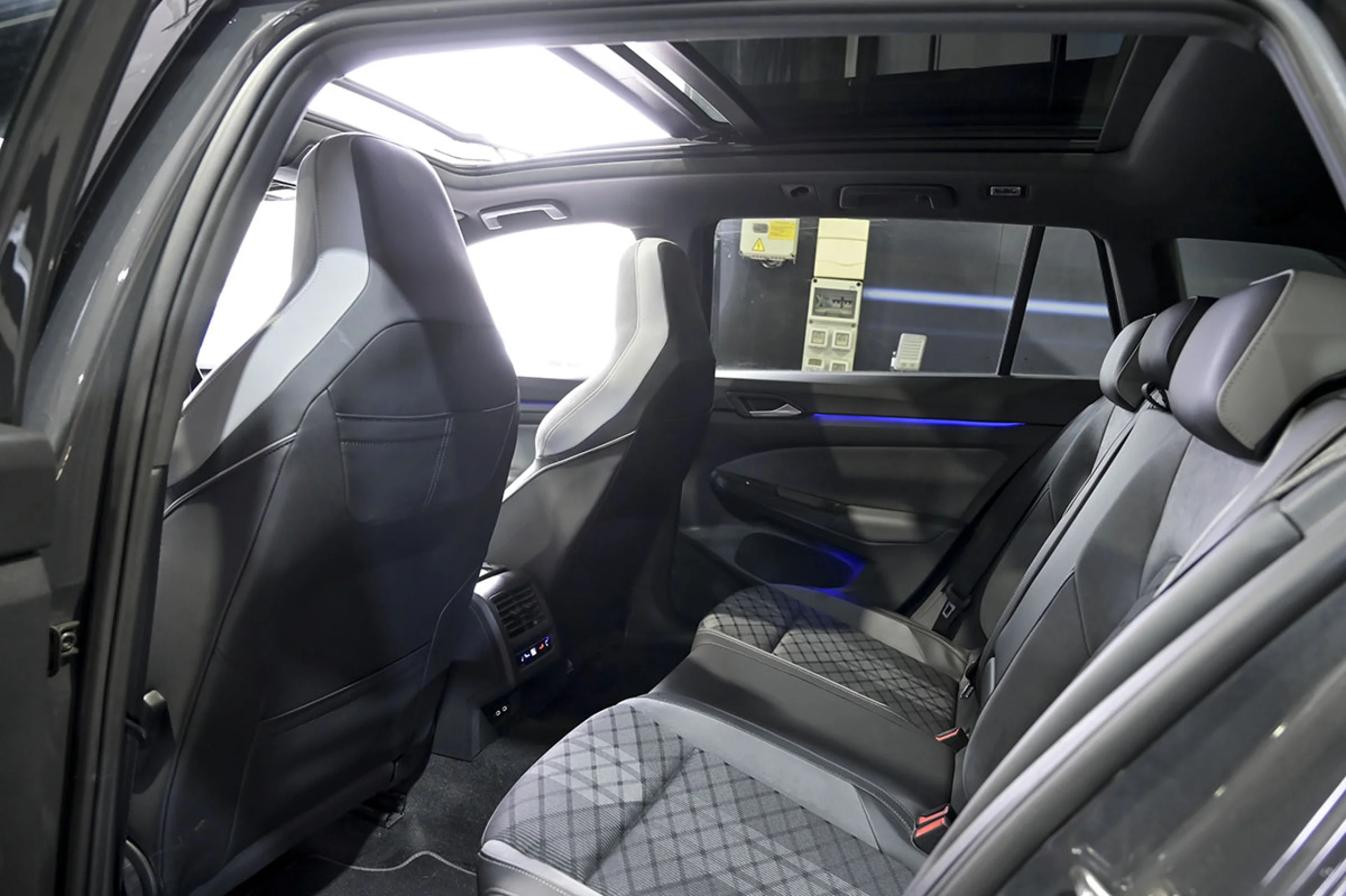 Volkswagen Golf Variant Golf RLine 2.0 TDI 110kW 150CV DSG Variant - Foto 15