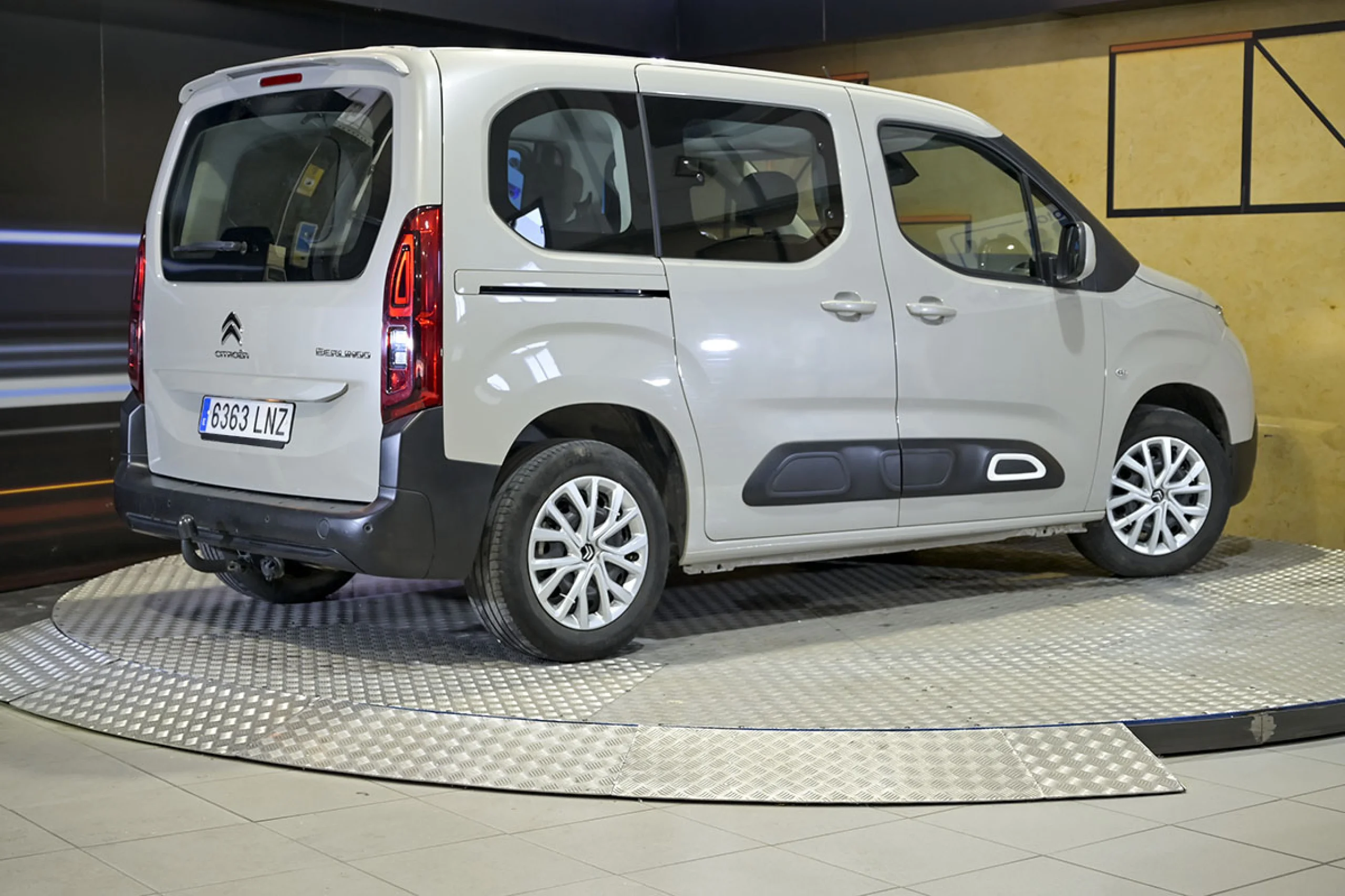 Citroen Berlingo Talla M PureTech 110 SS FEEL - Foto 5