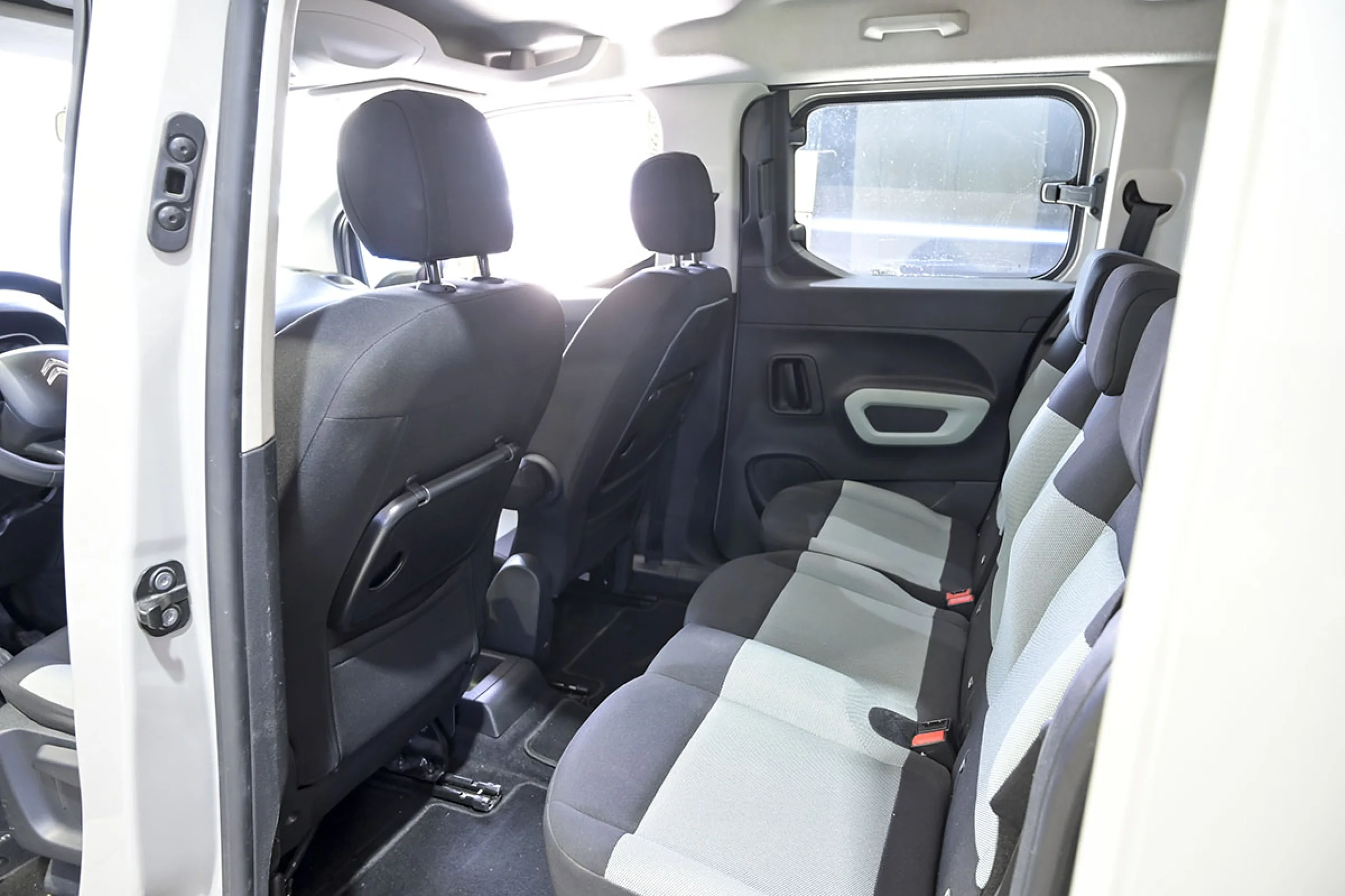 Citroen Berlingo Talla M PureTech 110 SS FEEL - Foto 16