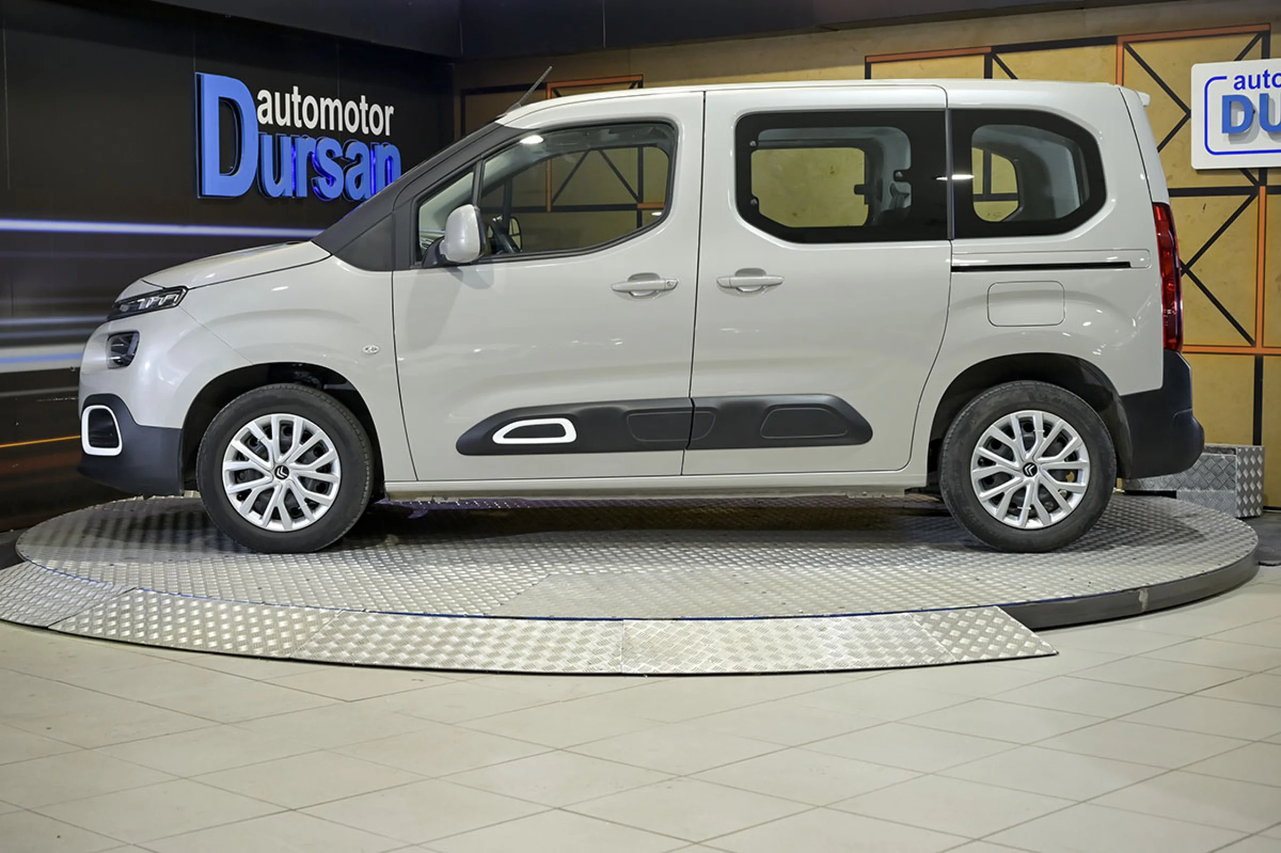 Citroen Berlingo Talla M PureTech 110 SS FEEL - Foto 19