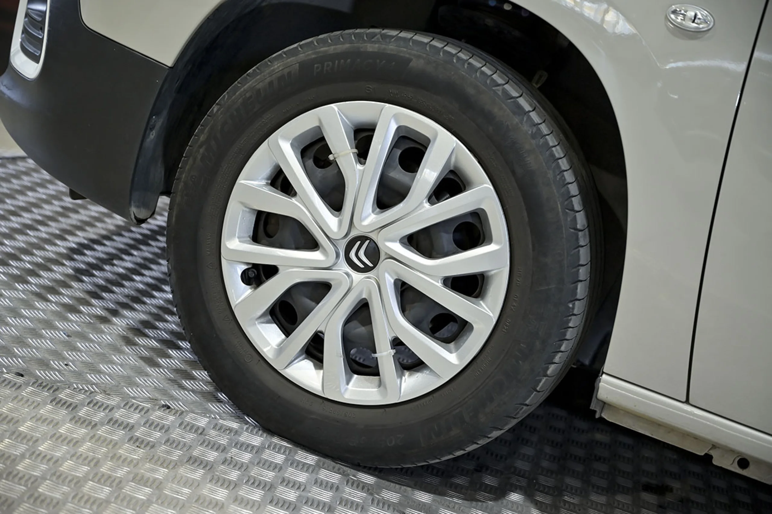 Citroen Berlingo Talla M PureTech 110 SS FEEL - Foto 14