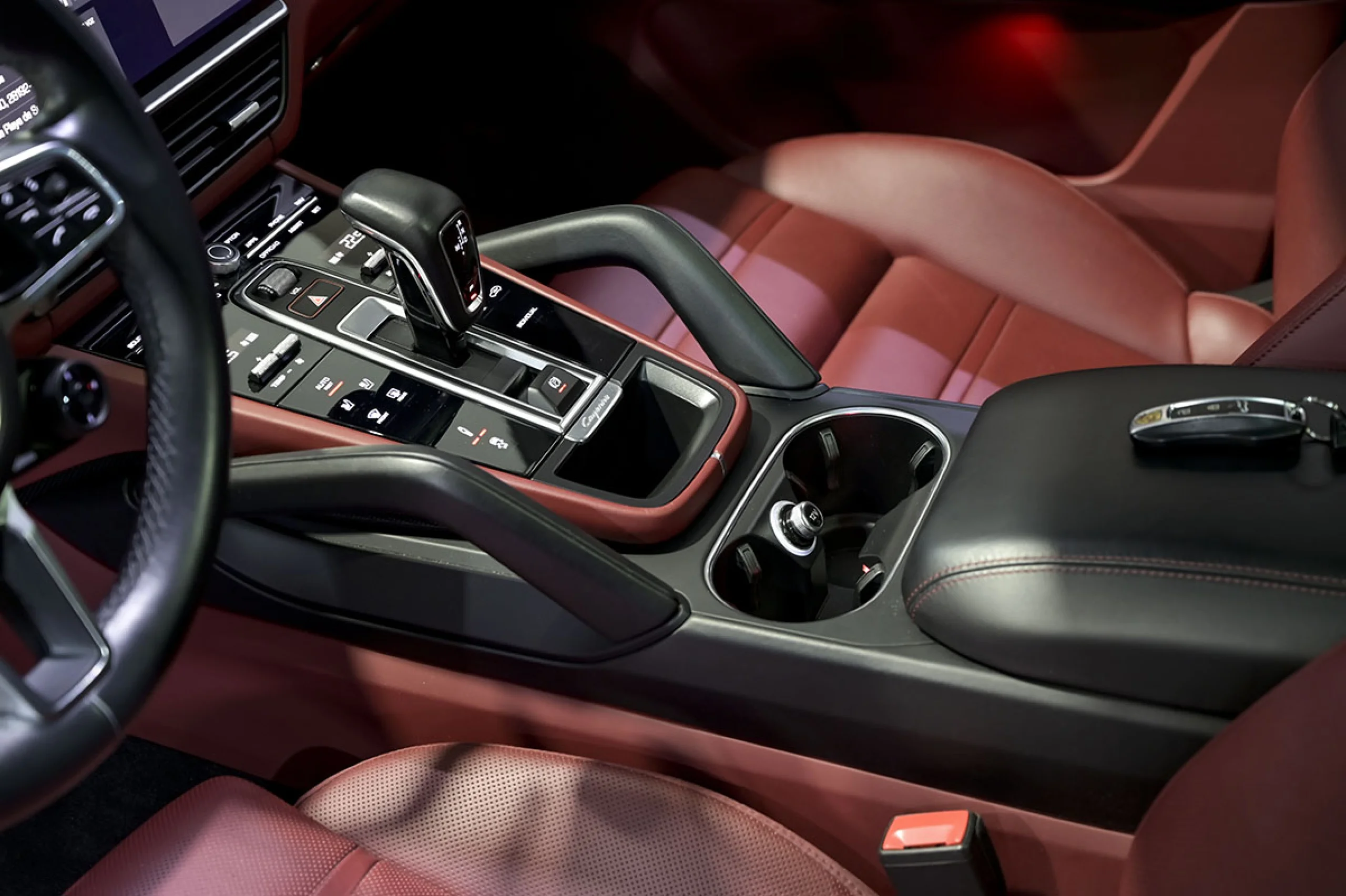 Porsche Cayenne Coupé EHybrid - Foto 31