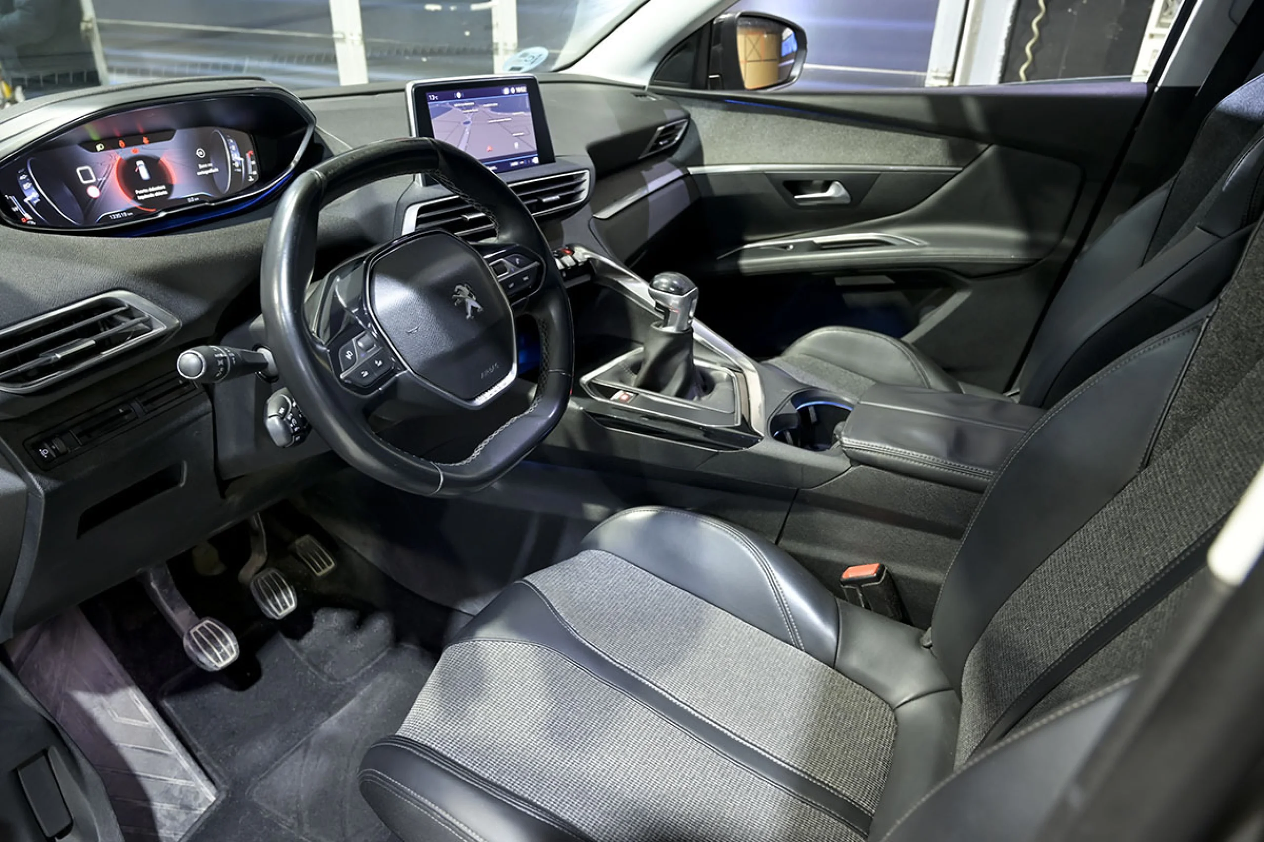 Peugeot 3008 1.2 PURETECH 96KW 130CV ALLURE SS - Foto 6