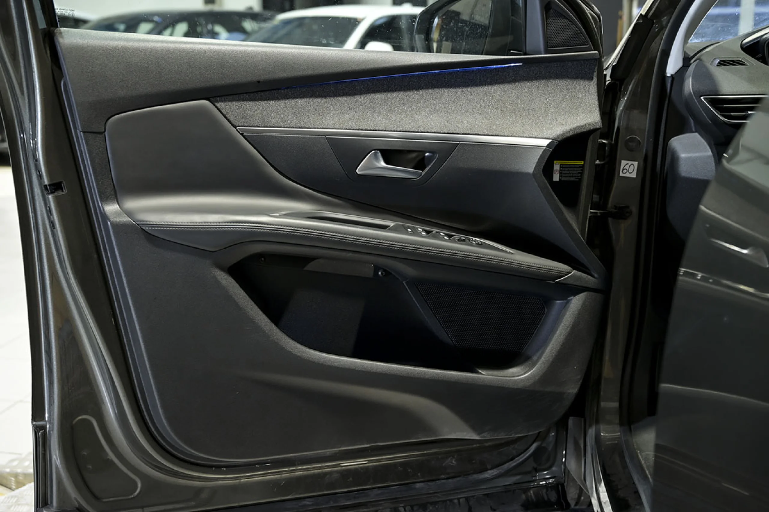 Peugeot 3008 1.2 PURETECH 96KW 130CV ALLURE SS - Foto 21