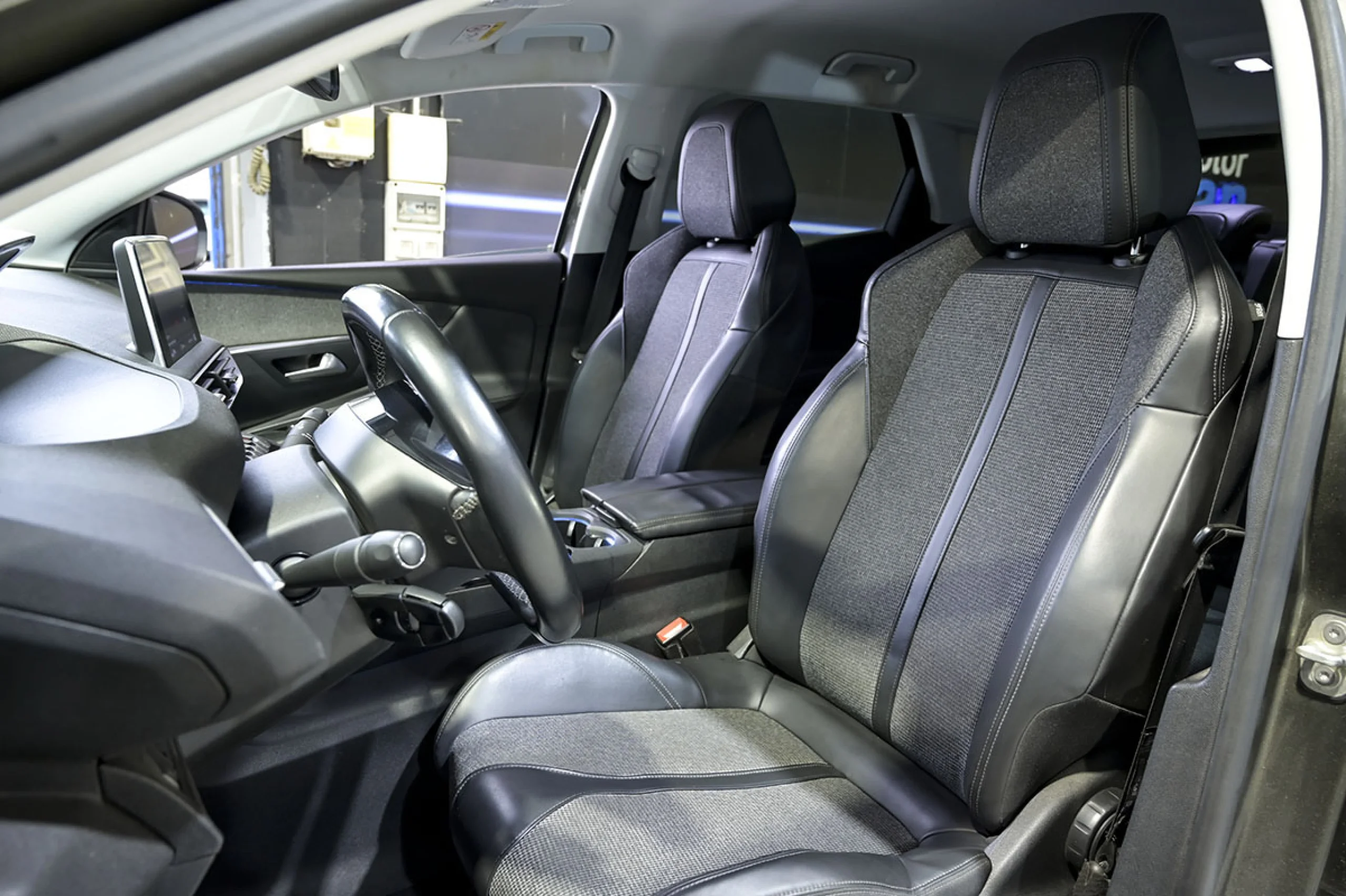 Peugeot 3008 1.2 PURETECH 96KW 130CV ALLURE SS - Foto 31