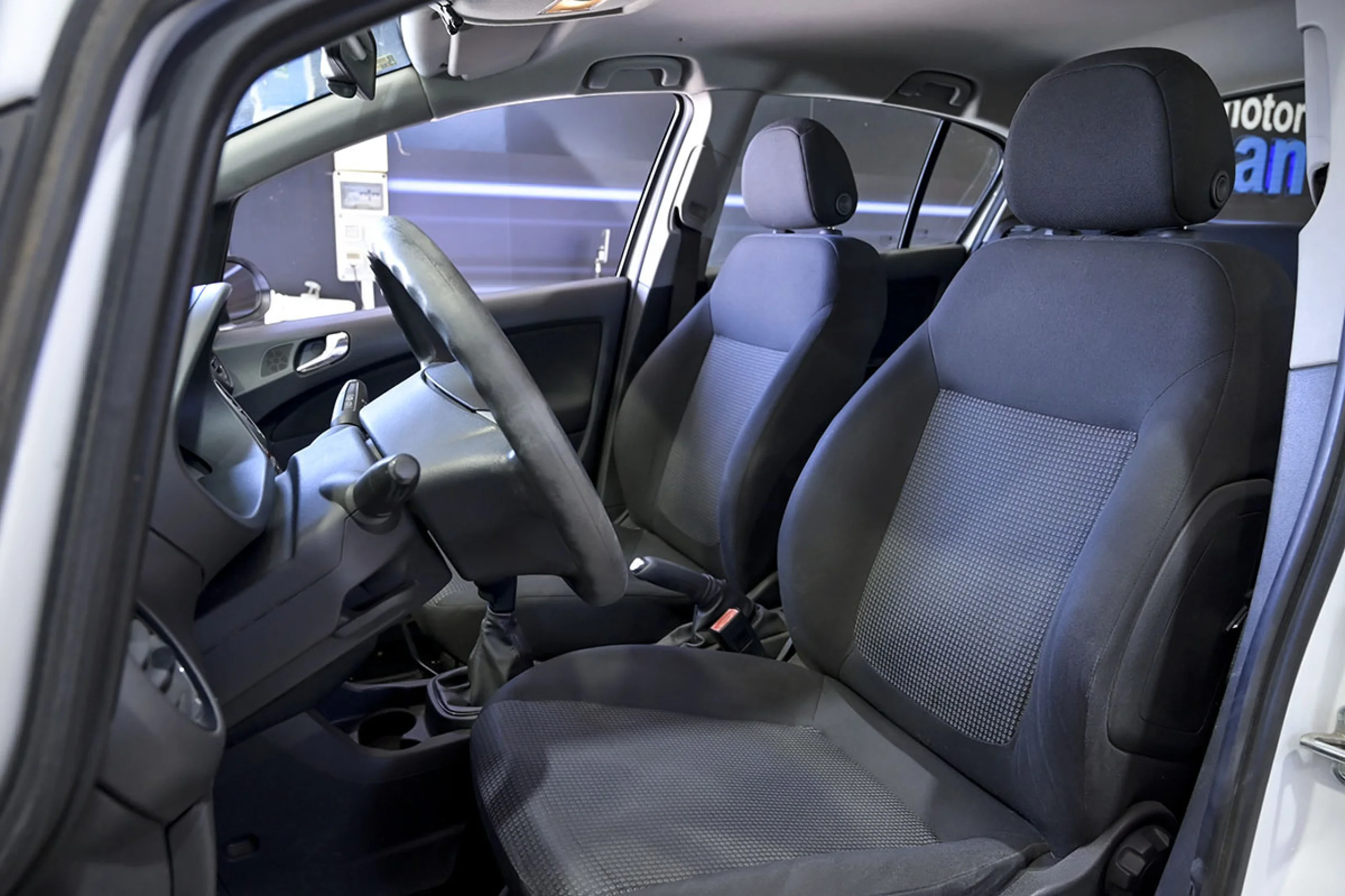 Opel Corsa 1.3 ecoFLEX 75 CV Selective - Foto 8