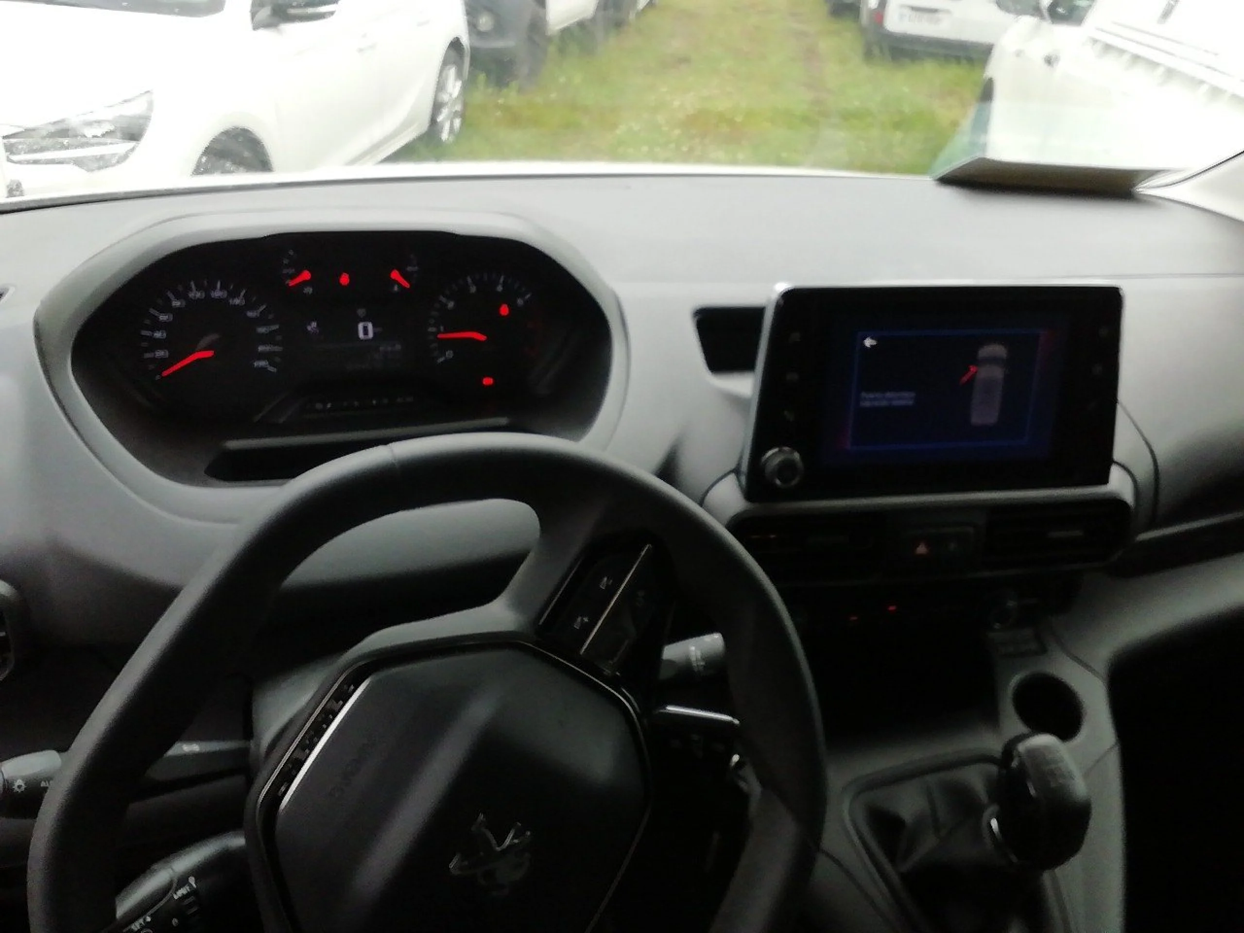 Peugeot Partner Premium Standard 600kg BlueHDi 73kW - Foto 7