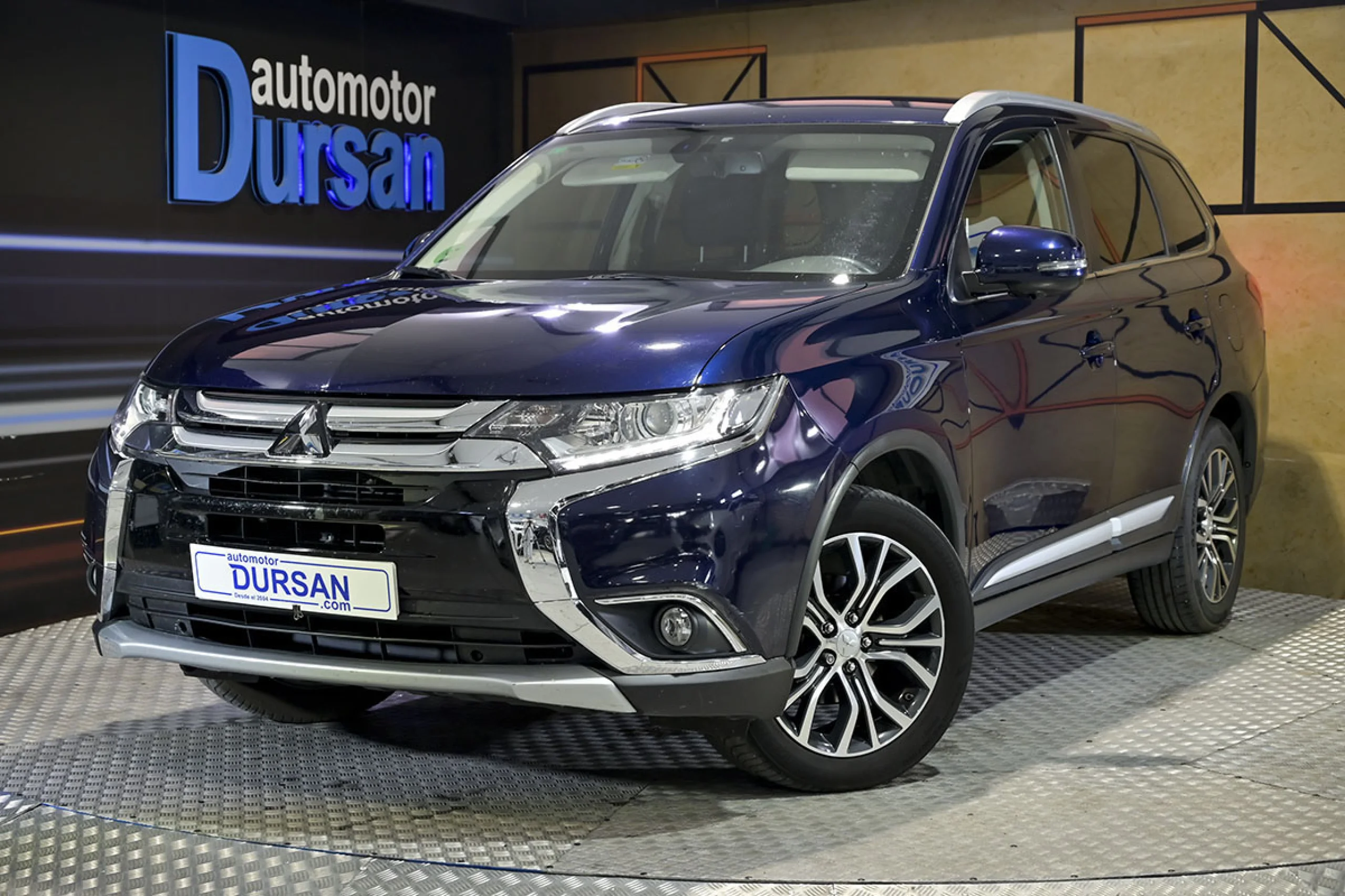 Mitsubishi Outlander 200 MPI Motion CVT 2WD 5 Plazas - Foto 1