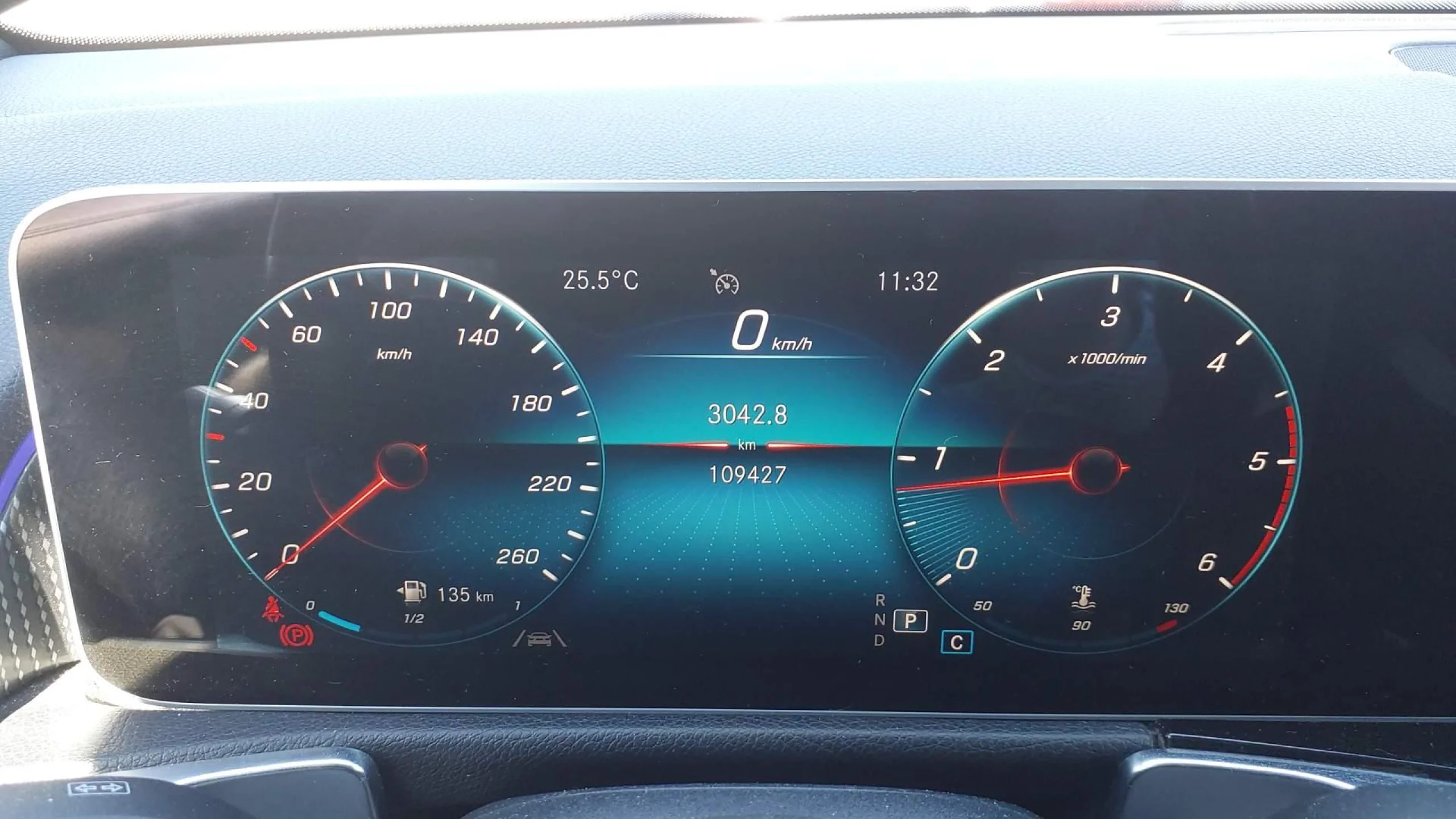 Mercedes-Benz GLB 200 MERCEDES GLB 2.0  200 D DCT 110KW (150CV) - Foto 7