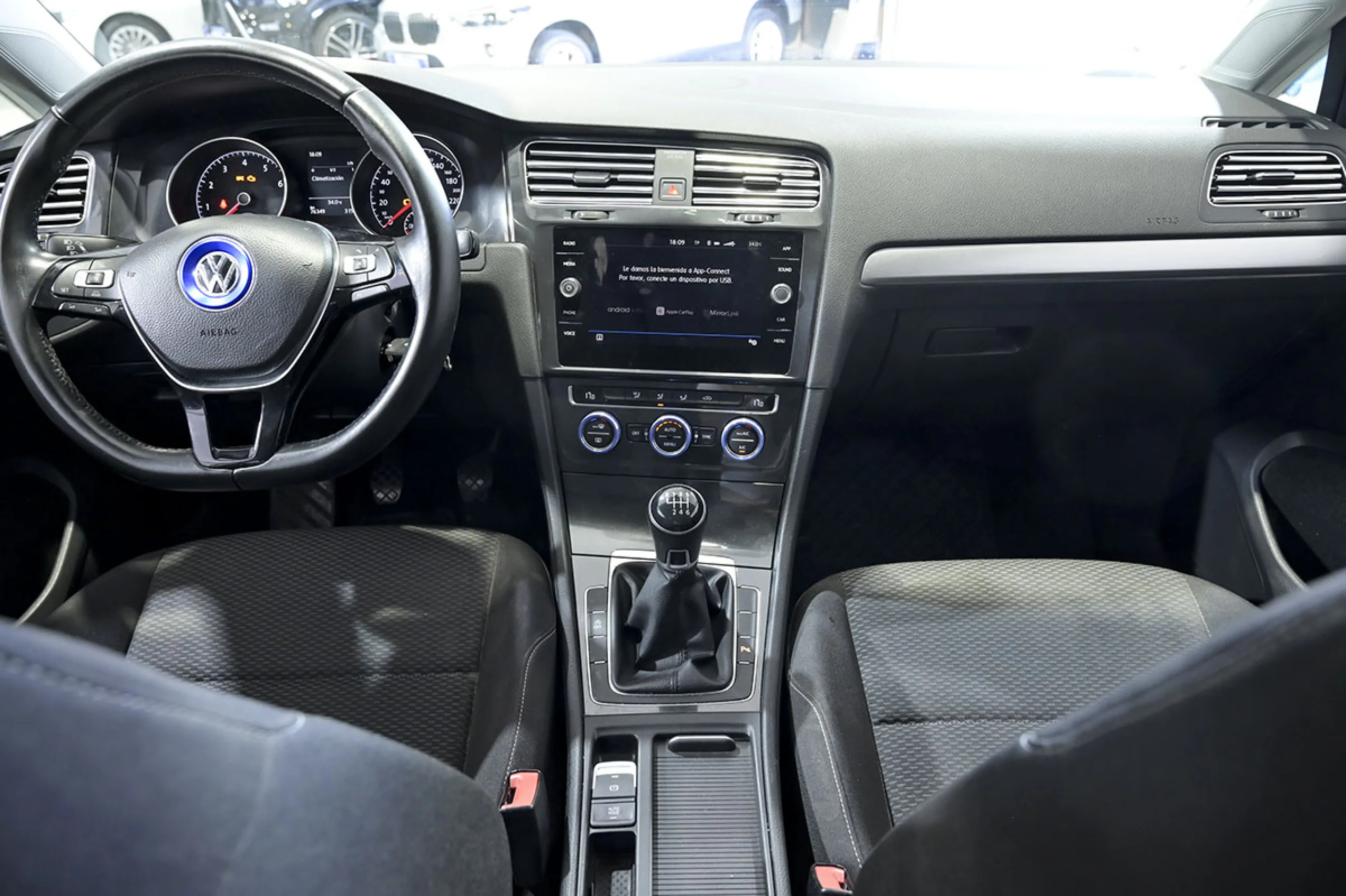 Volkswagen Golf Advance 1.0 TSI 81kW 110CV - Foto 8