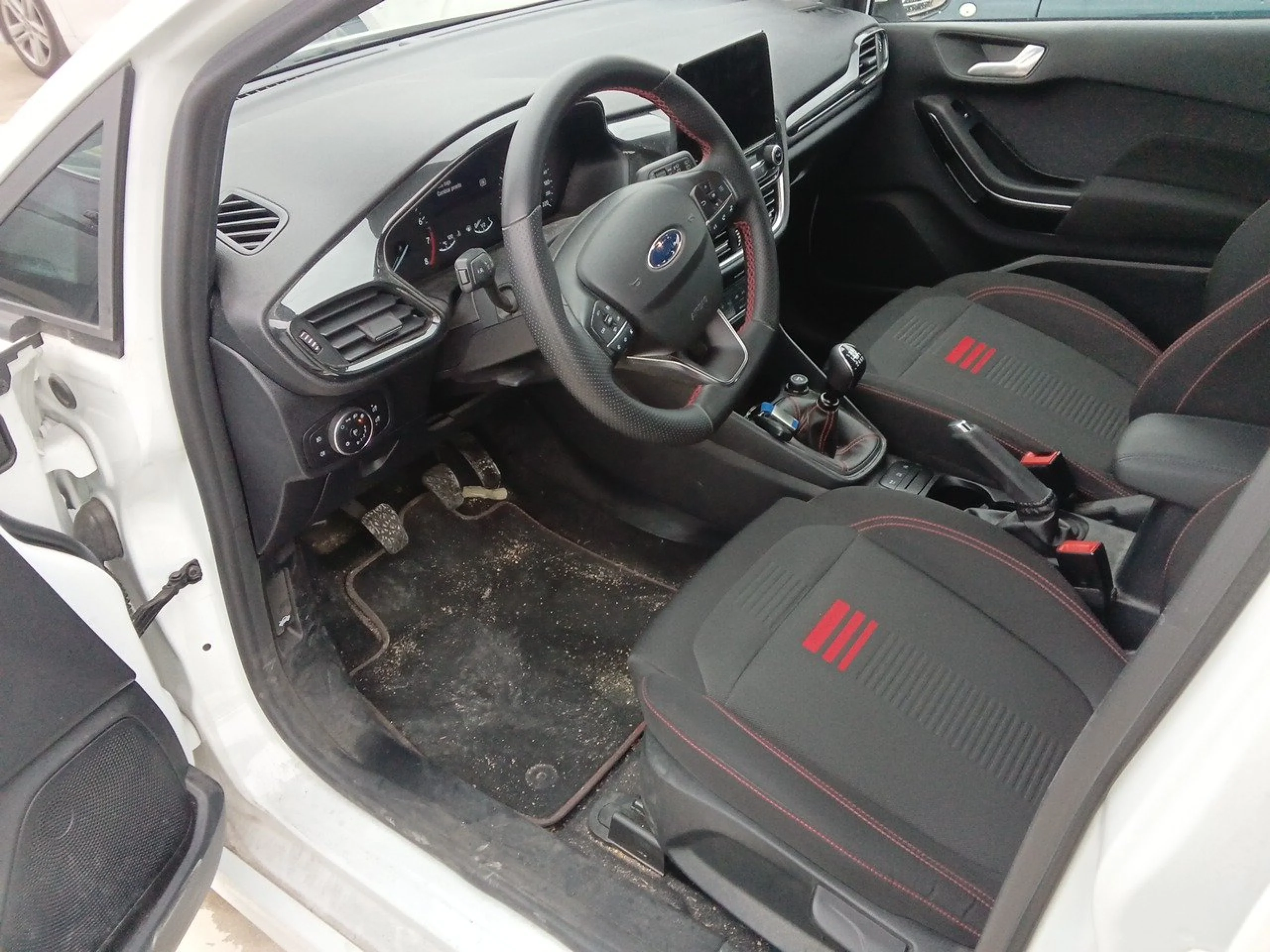 Ford Fiesta 1.0 EcoBoost MHEV 92kW(125CV) ST-Line 5p - Foto 7