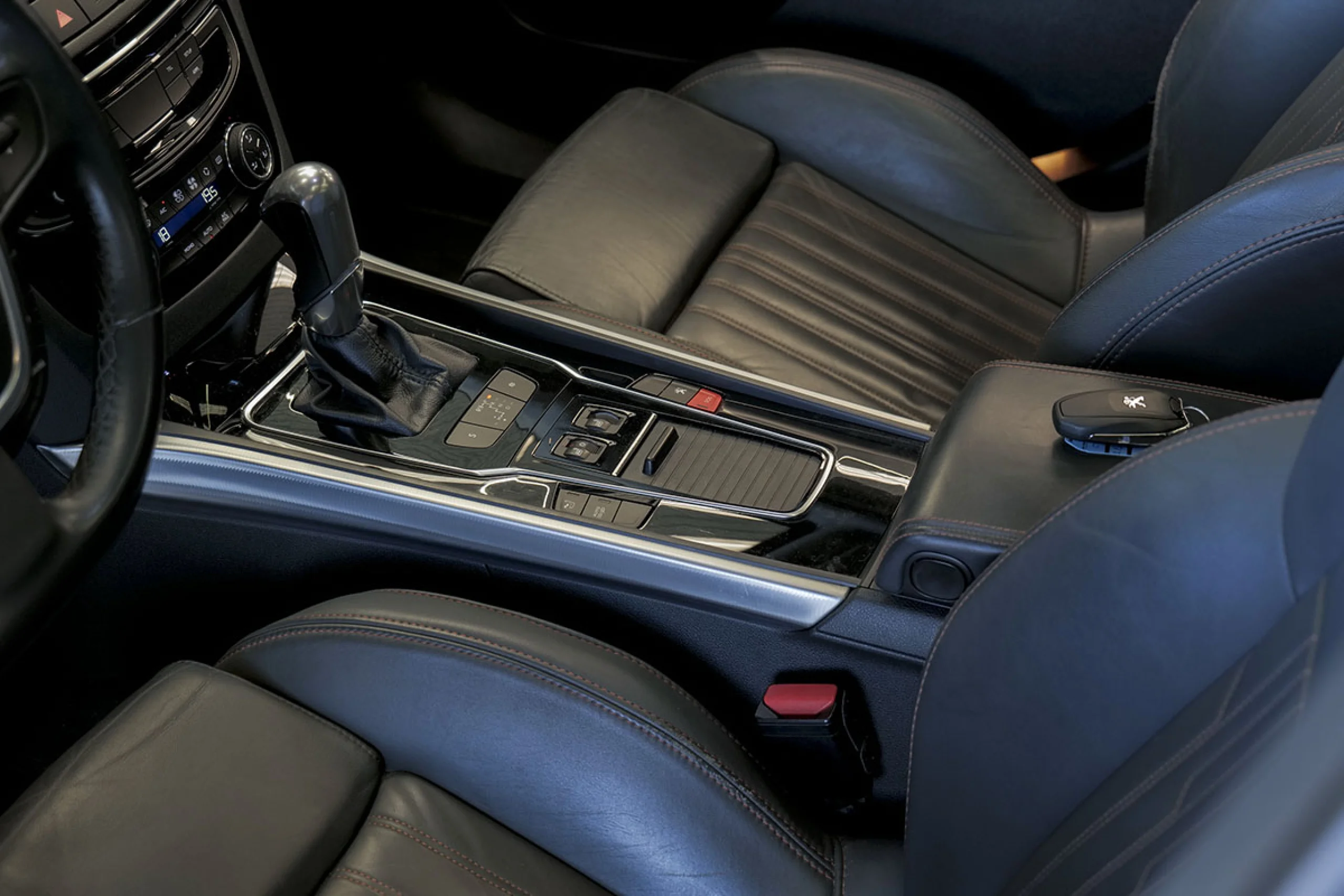 Peugeot 508 RXH 2.0 BlueHDi 133KW 180CV Autom. - Foto 32