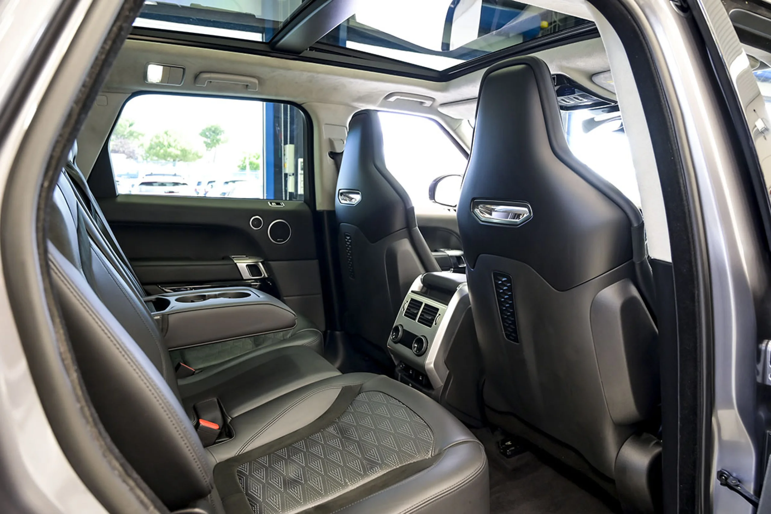 Land Rover Range Rover Sport 5.0 V8 SC 423kW 575CV SVR - Foto 11