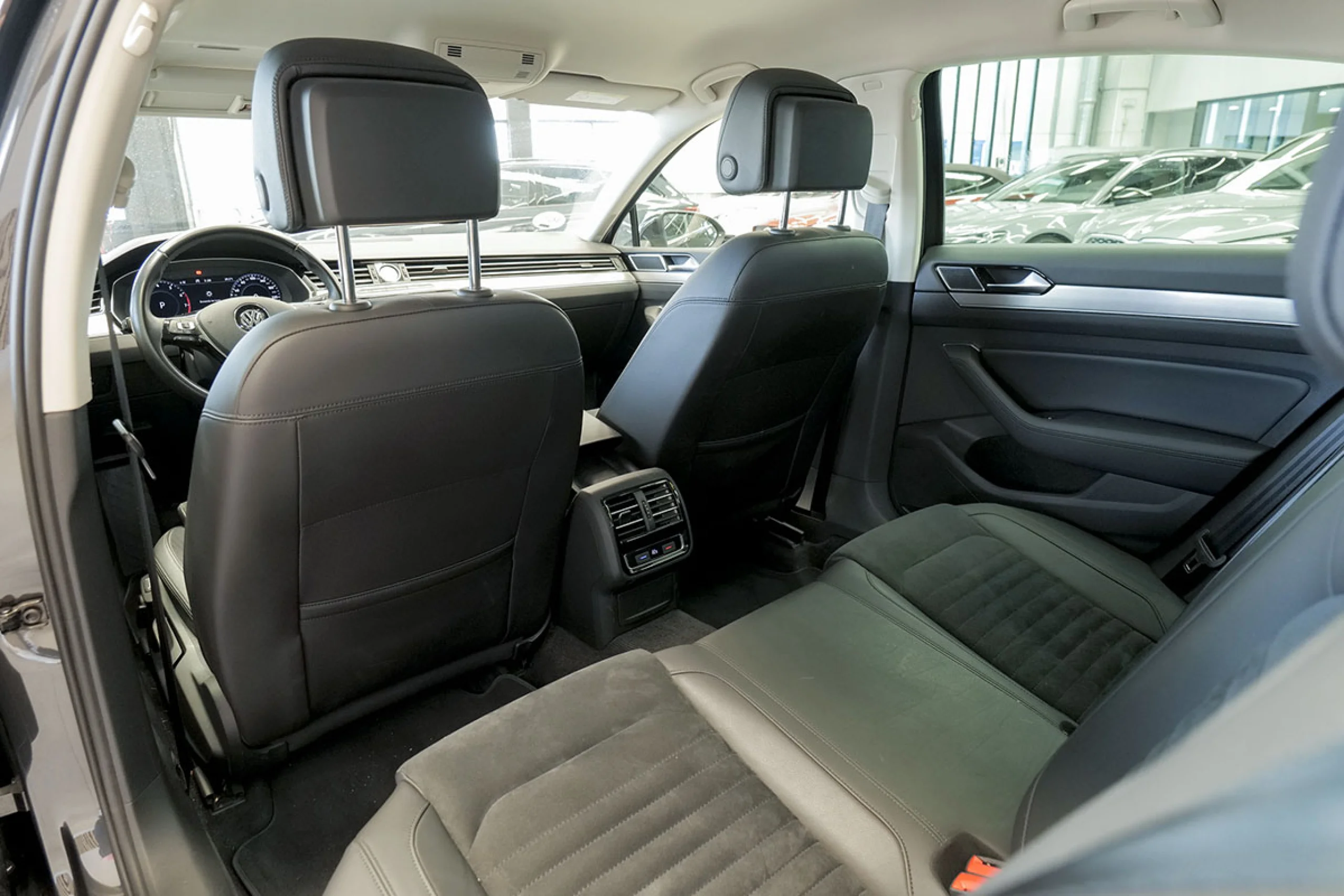 Volkswagen Passat Sport 1.8 TSI 132kW 180CV DSG - Foto 15