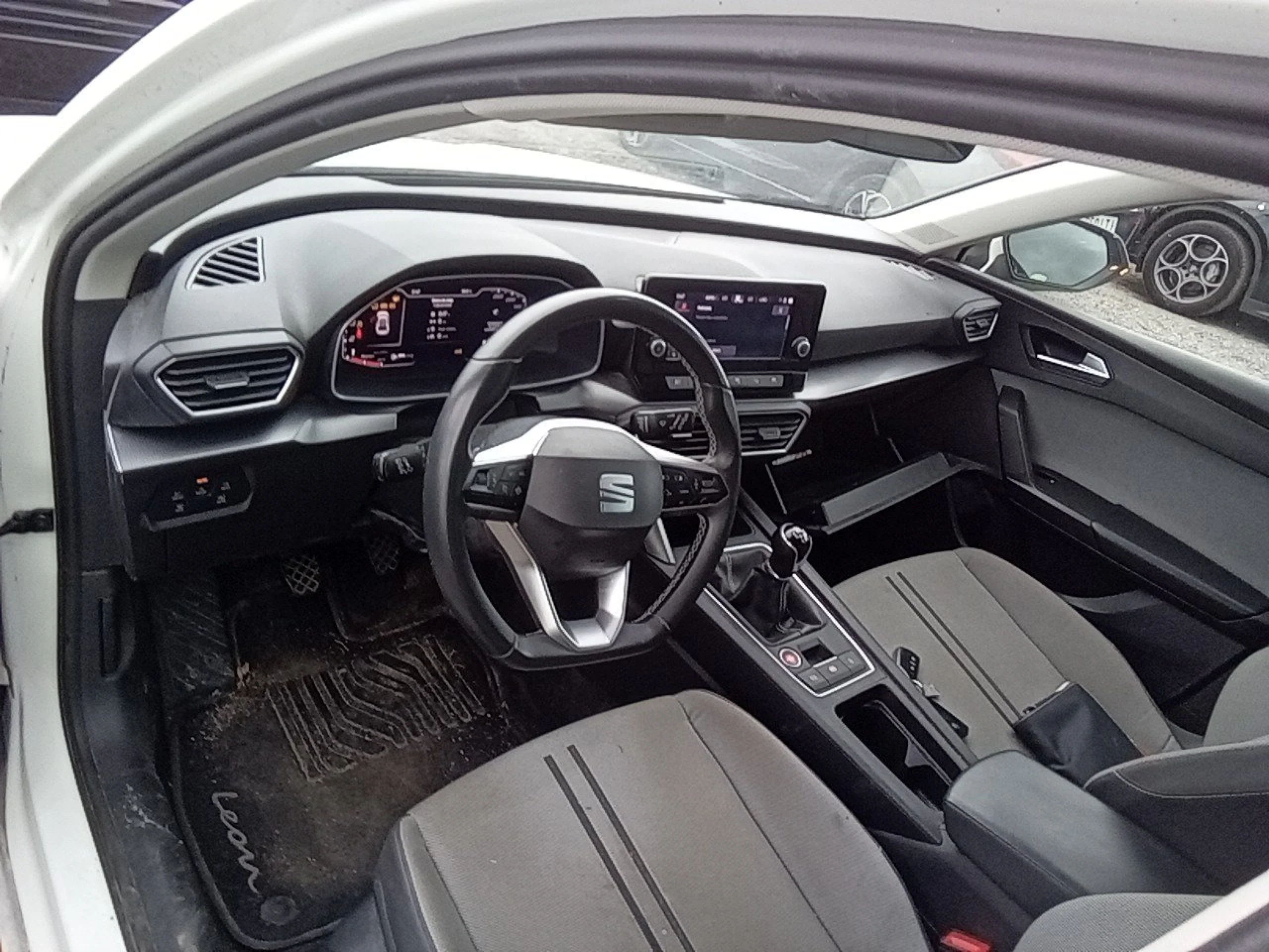 Seat Leon 2.0 TDI 85kW S&amp;S Style Go - Foto 7