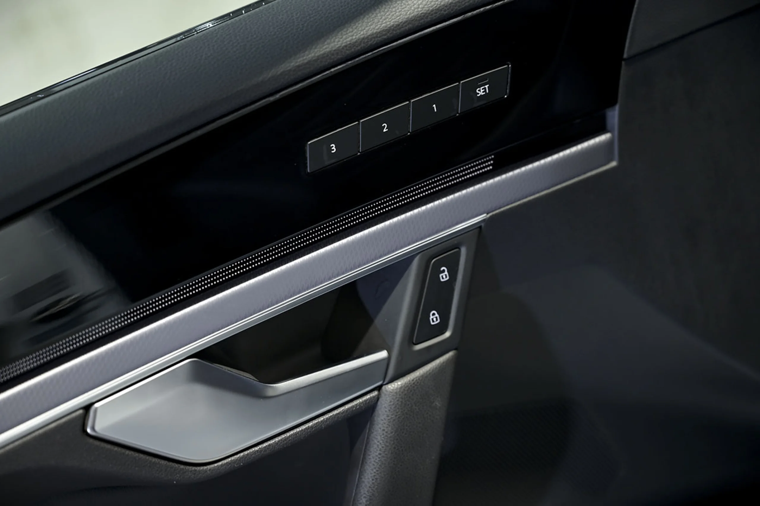 Volkswagen Touareg RLine Indiv Atmos 3.0 V6 TDI 210 Tip 4M - Foto 22