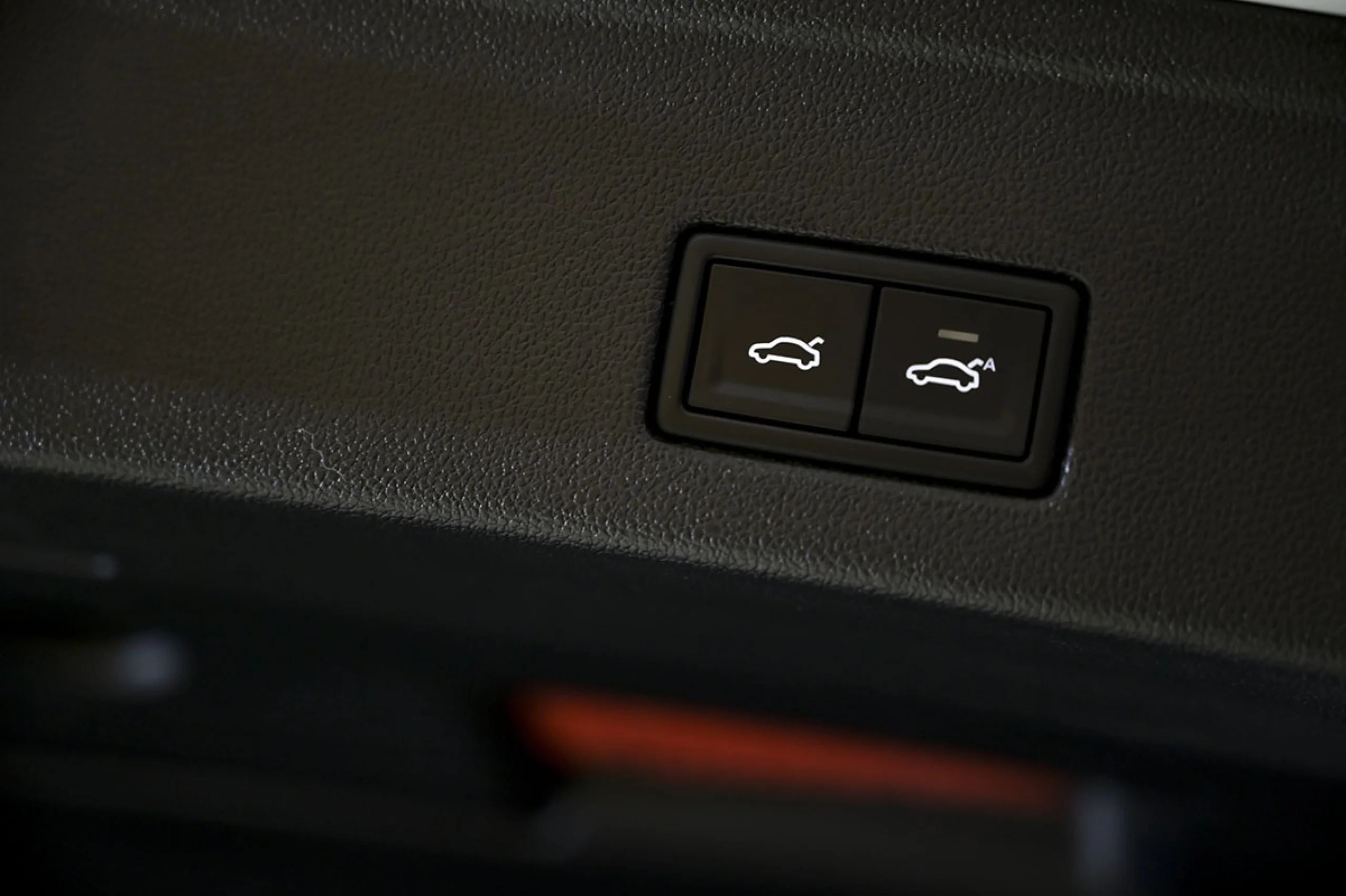 Volkswagen Touareg RLine Indiv Atmos 3.0 V6 TDI 210 Tip 4M - Foto 36