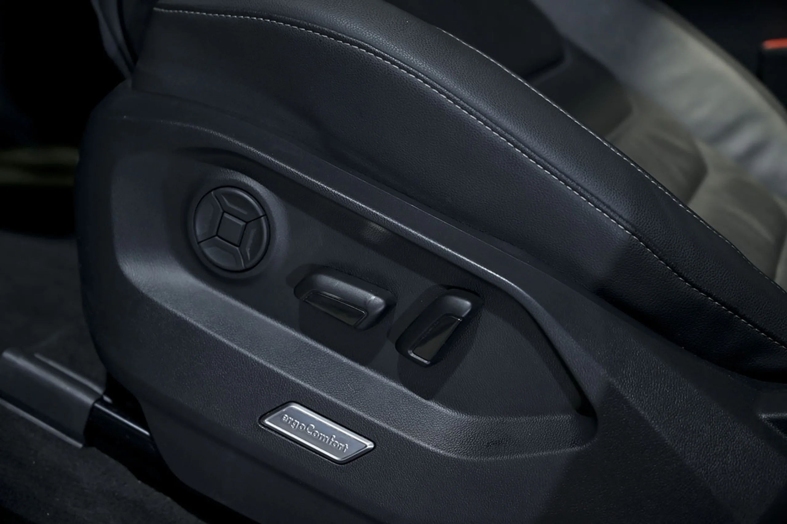 Volkswagen Touareg RLine Indiv Atmos 3.0 V6 TDI 210 Tip 4M - Foto 24